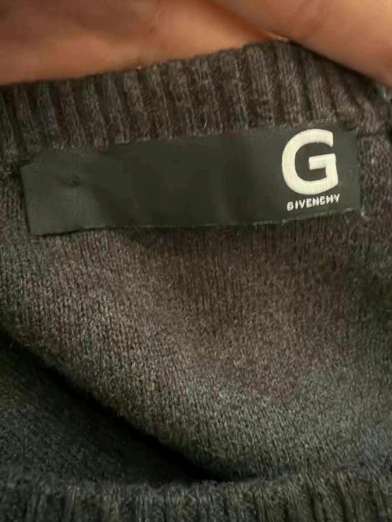 Givenchy Givenchy Back metal logo sweater Size US XL / EU 56 / 4 - 3 Thumbnail