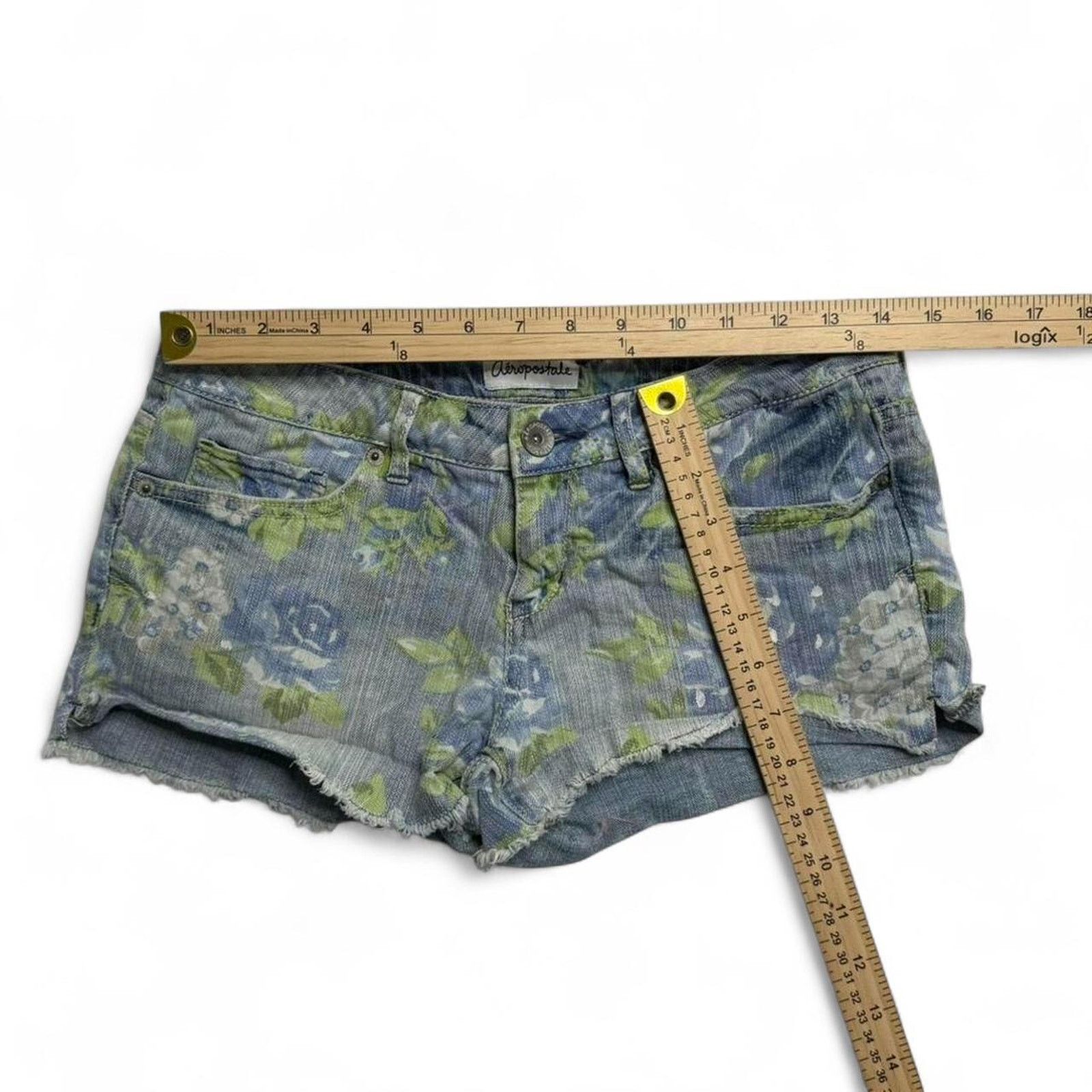 Aeropostale Aeropostale Low Rise Patterned Micro Denim Shorts size 5/6 Size 28" / US 6 / IT 42 - 4 Thumbnail