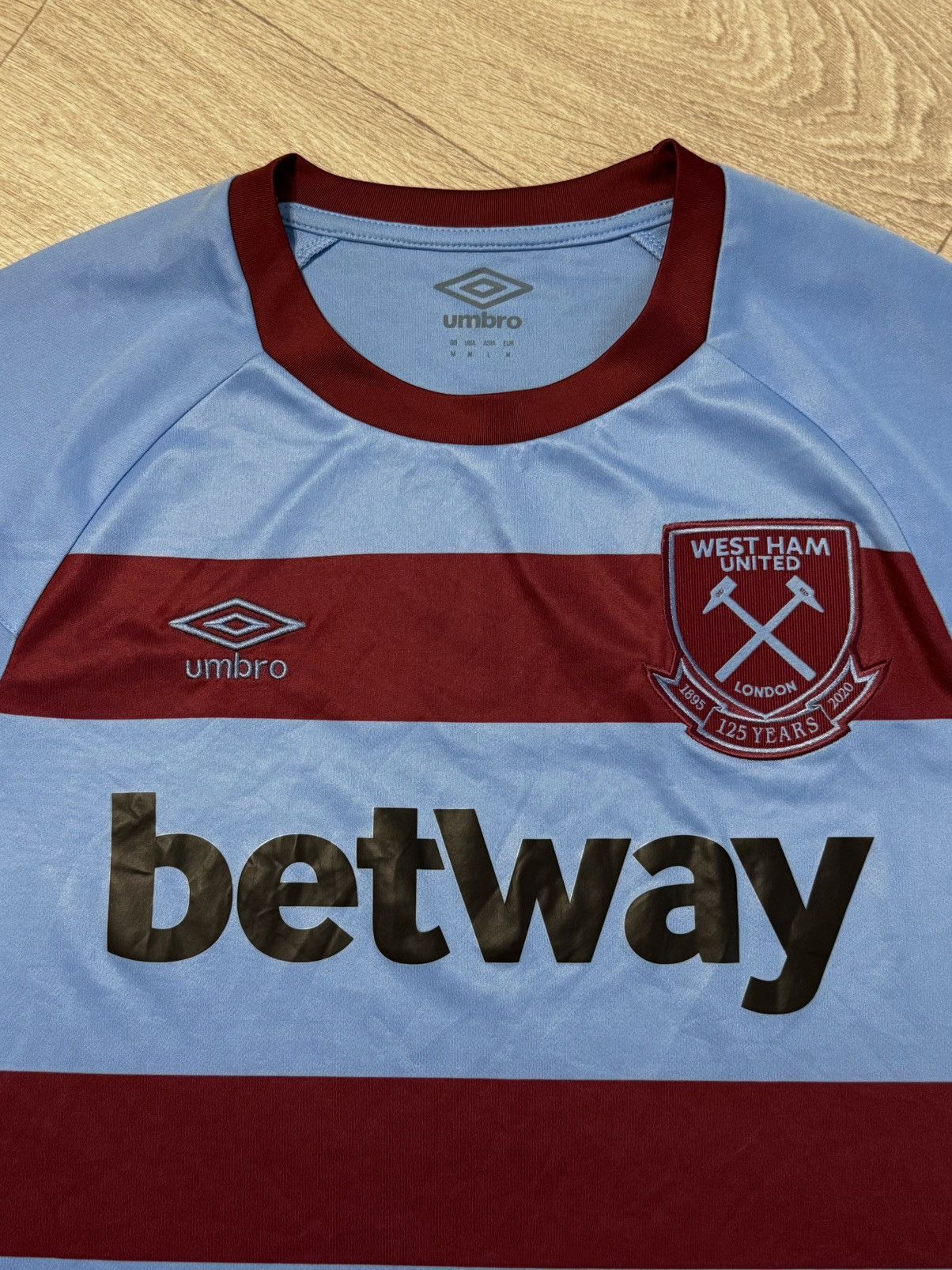 Umbro 🔷Umbro West Ham United 2020/21 Soccer jersey🔷 Size US M / EU 48-50 / 2 - 2 Thumbnail