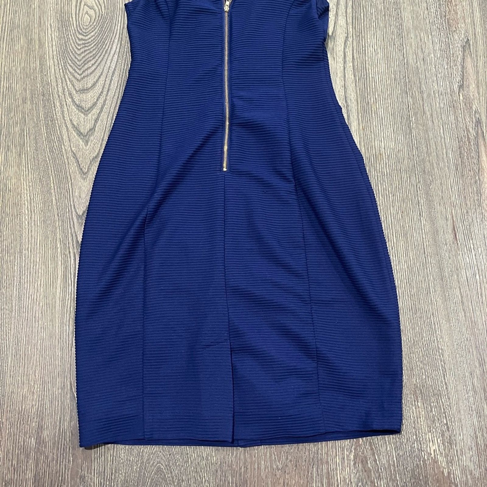Express Express Dress Mini Bodycon V Neck Sleeveless Ruched Size 6 Size M / US 6-8 / IT 42-44 - 2 Thumbnail