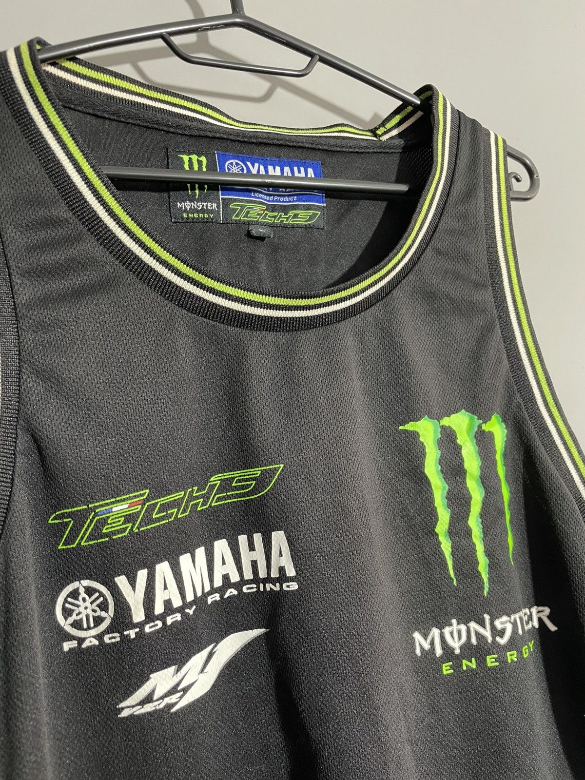 Vintage Vintage Yamaha Tech 3 Minster Energy jersey size L Size US L / EU 52-54 / 3 - 3 Thumbnail