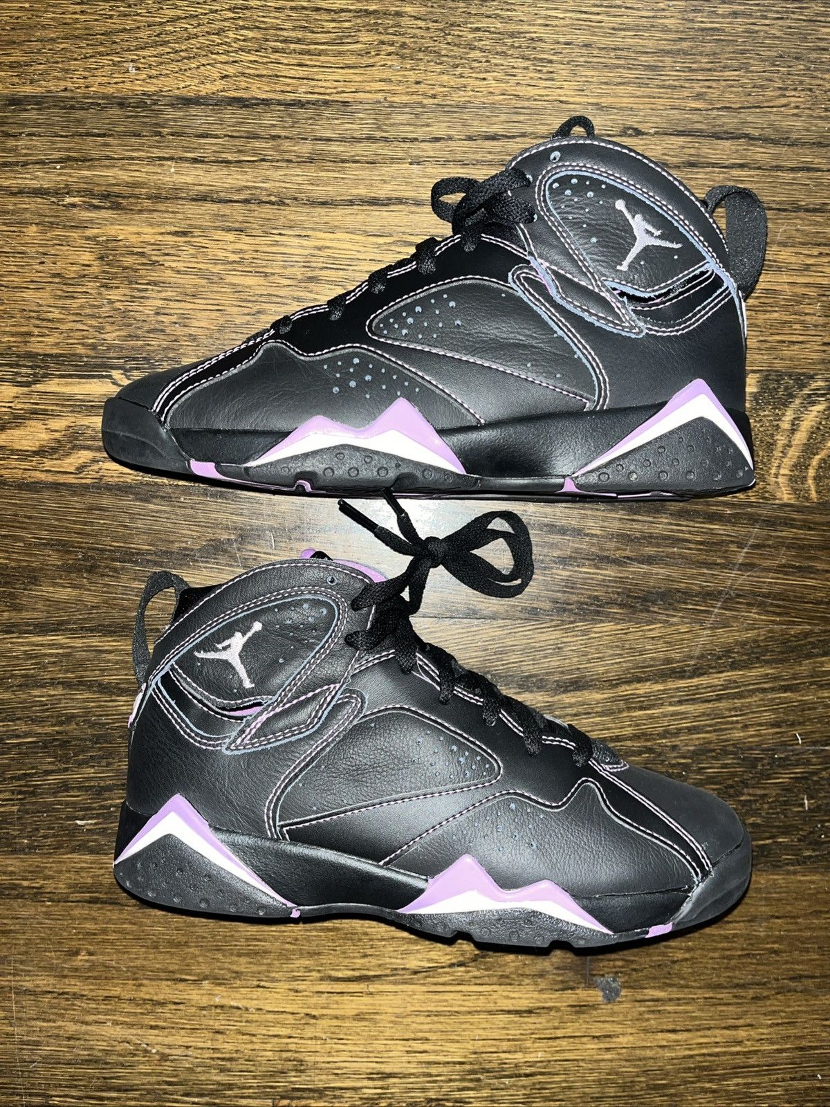 Jordan Brand Retro Jordan 7 “Barely Grape” Size:5.5y Size US 5.5 / EU 38 - 1 Thumbnail