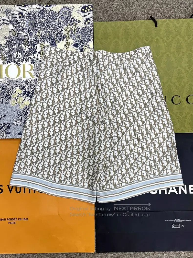 Dior Dior Old flower full logo shorts Size US 30 / EU 46 - 2 Thumbnail