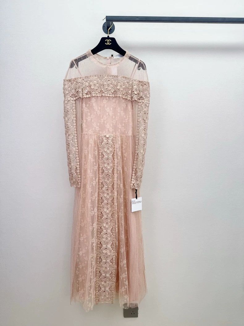 Valentino Valentino Lace dress dress skirt Size XS / US 0-2 / IT 36-38 - 1 Thumbnail
