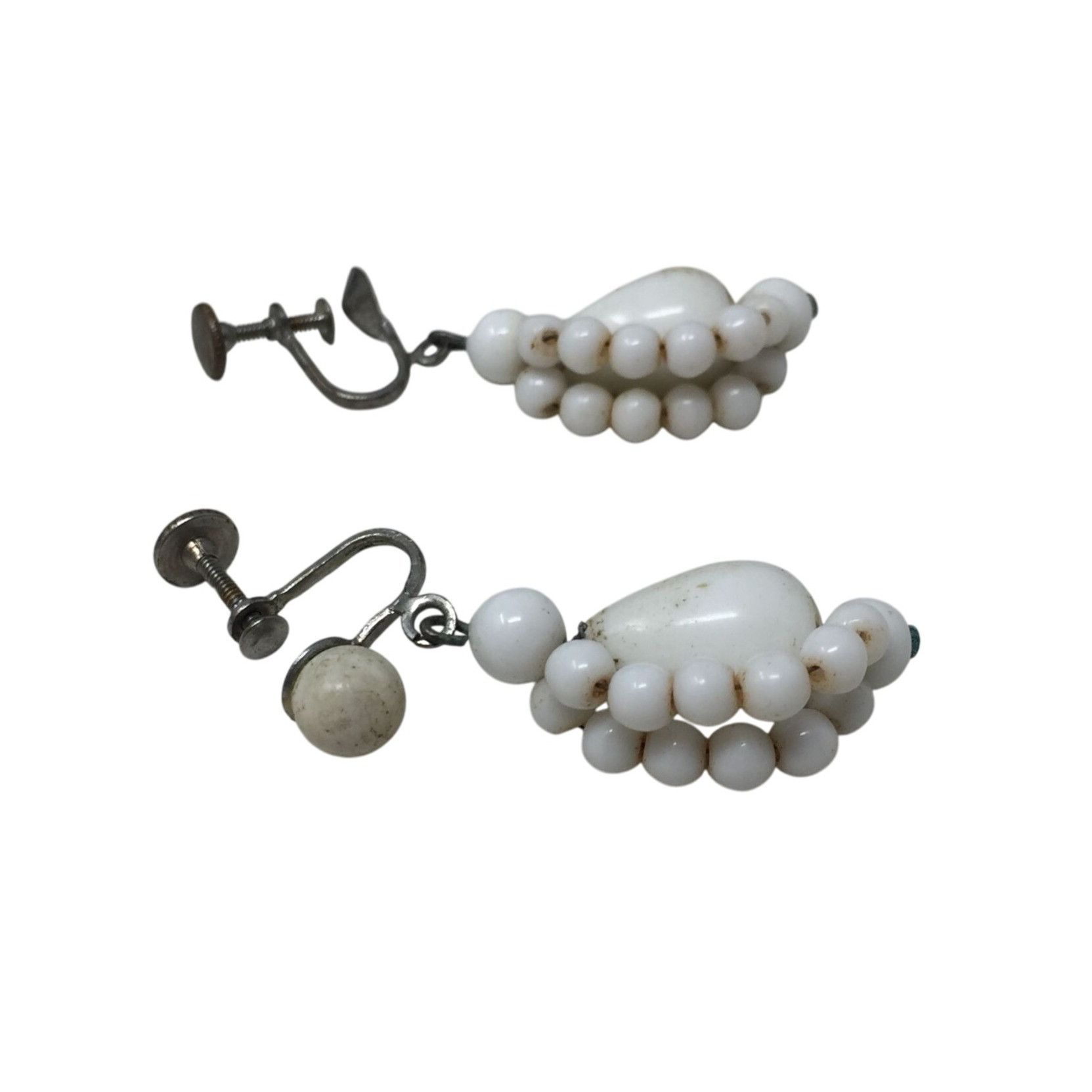 Other Women's White and Silver tone Beaded Dangle Drop Screw Back Size ONE SIZE - 2 Thumbnail
