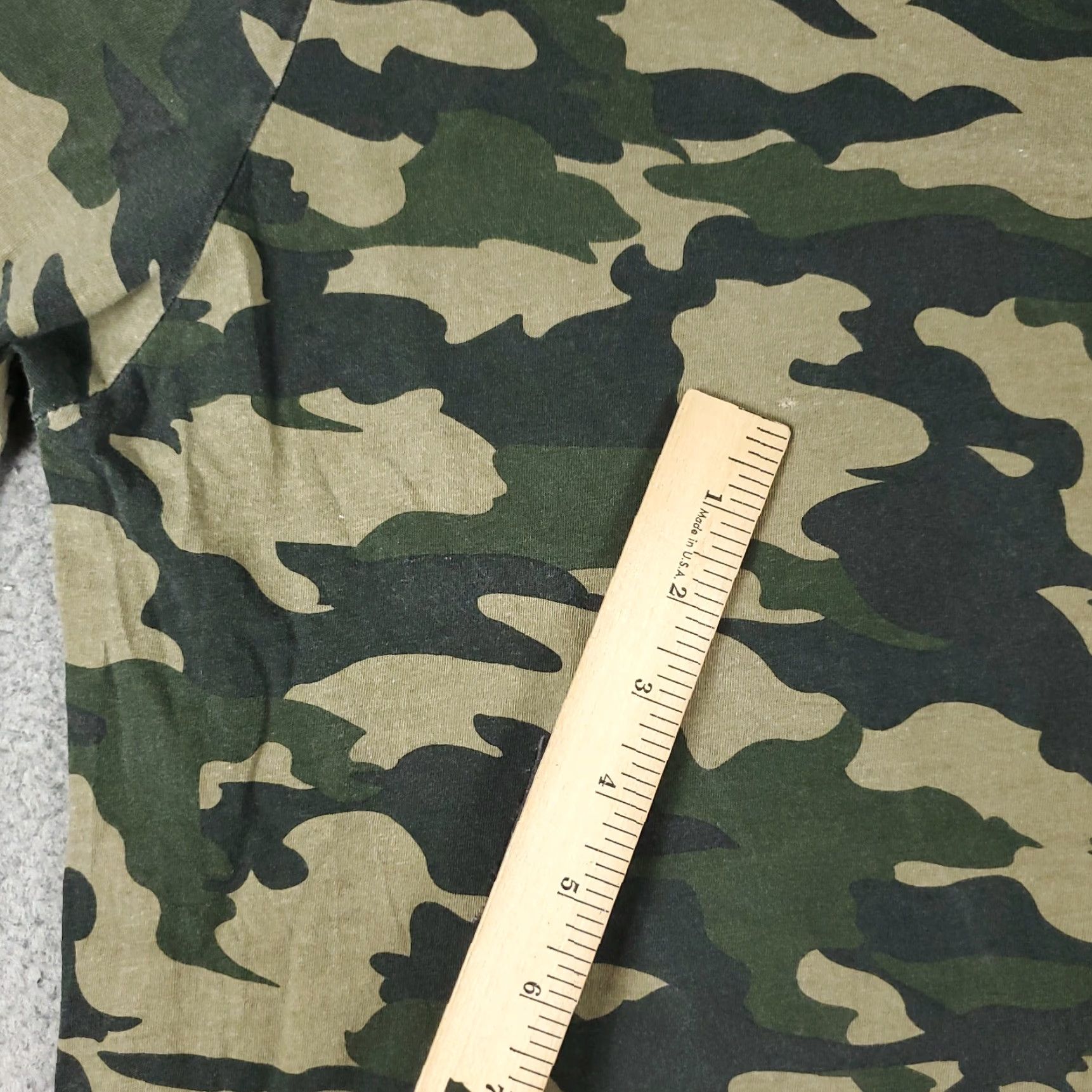 True Religion True Religion T Shirt Mens Size Medium Camouflage Long Sleeve Crew Neck Logo Cotton Blend Green Classic Modern American Adult Mens Size US M / EU 48-50 / 2 - 5 Thumbnail
