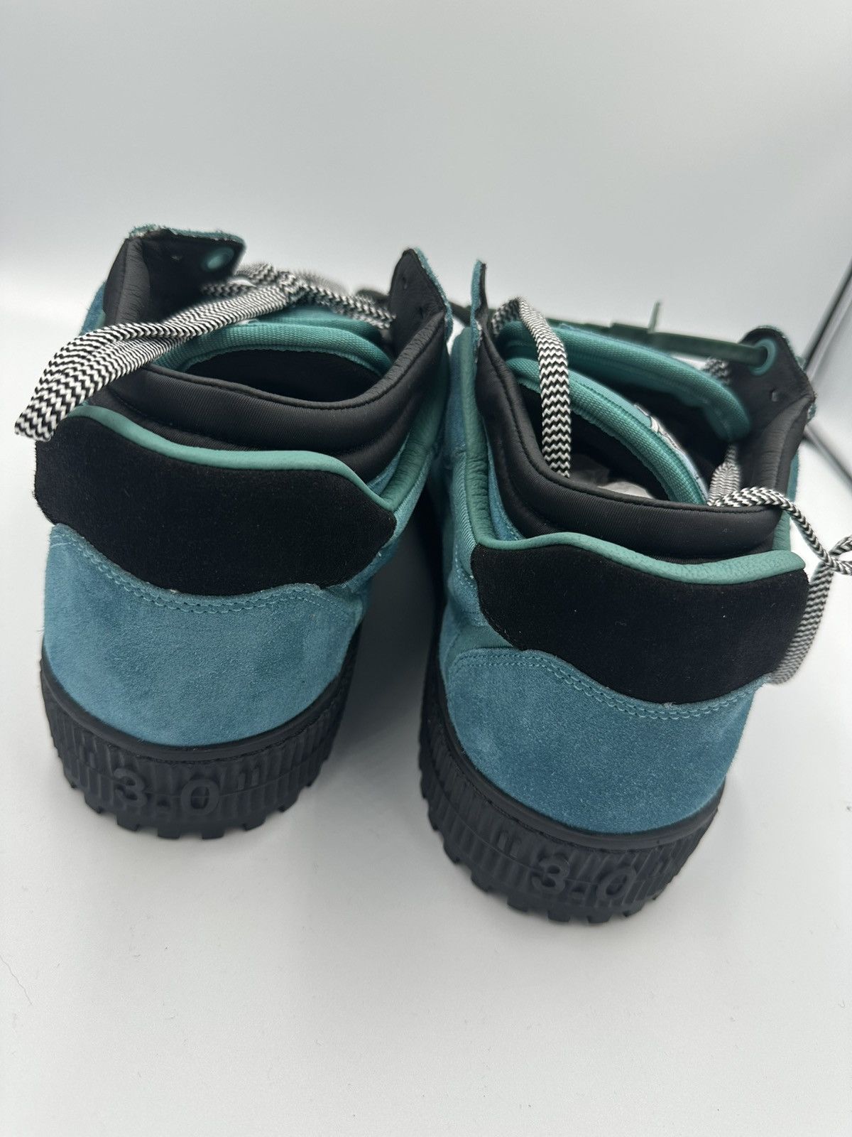 Off-White Floating Arrow Suede Sneakers in Multicolor Size US 13 / EU 46 - 4 Thumbnail