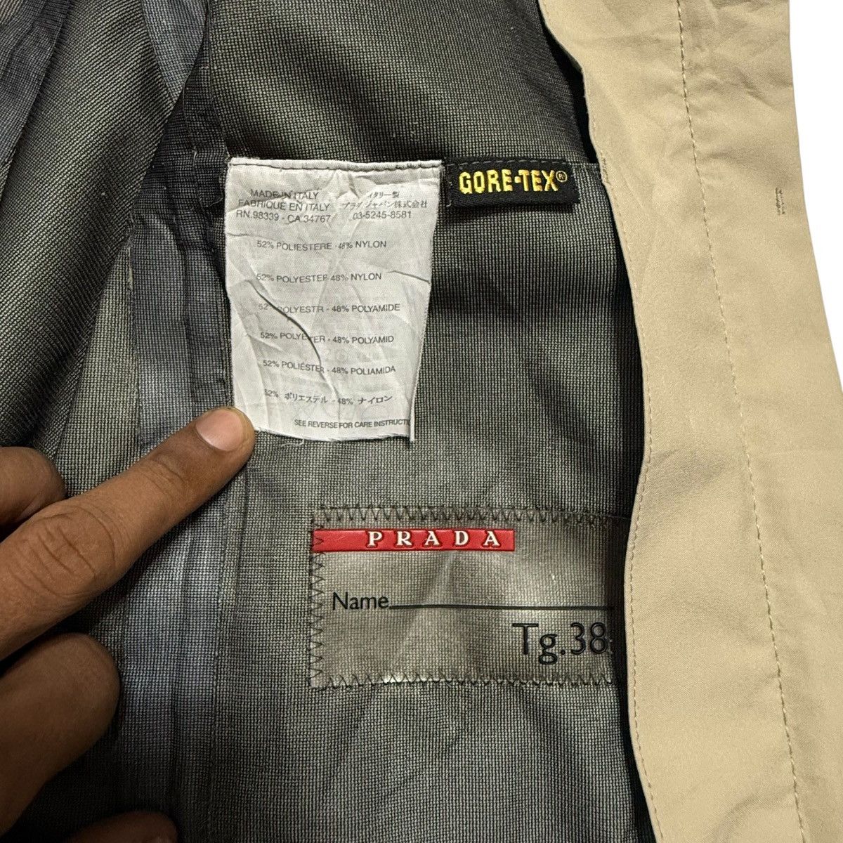 Prada Prada x Goretex Women Jacket Size XS / US 0-2 / IT 36-38 - 8 Thumbnail
