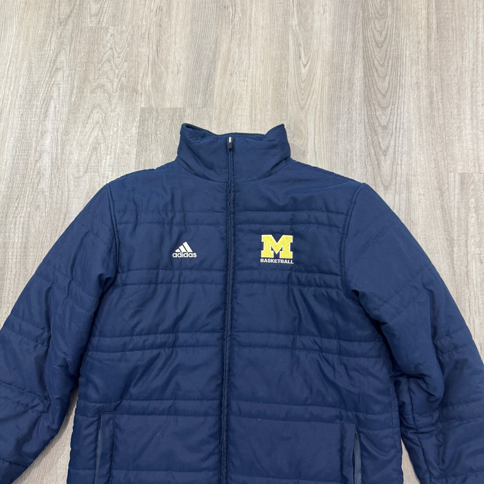 Adidas Vintage Adidas Michigan Wolverines Puffer Jacket Mens Small Size US S / EU 44-46 / 1 - 2 Thumbnail