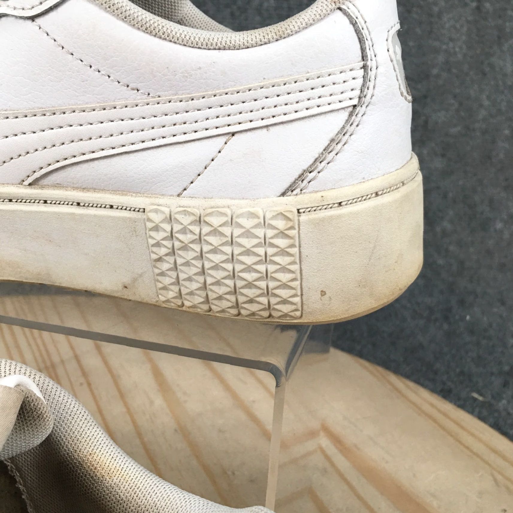 Puma Puma Shoes Womens 8.5 Smash Platform V2 Low Top Sneakers 373035-01 White Leather Size M / US 6-8 / IT 42-44 - 4 Thumbnail