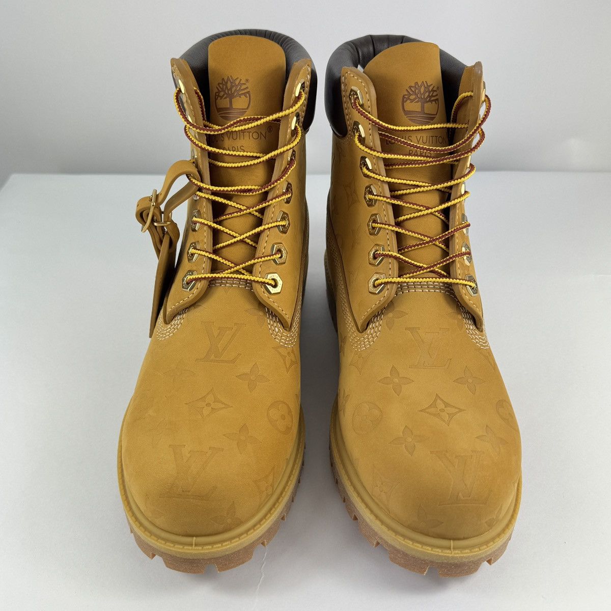 Louis Vuitton x TIMBERLABD MONOGRAM BOOTS Size US 9 / EU 42 - 3 Thumbnail