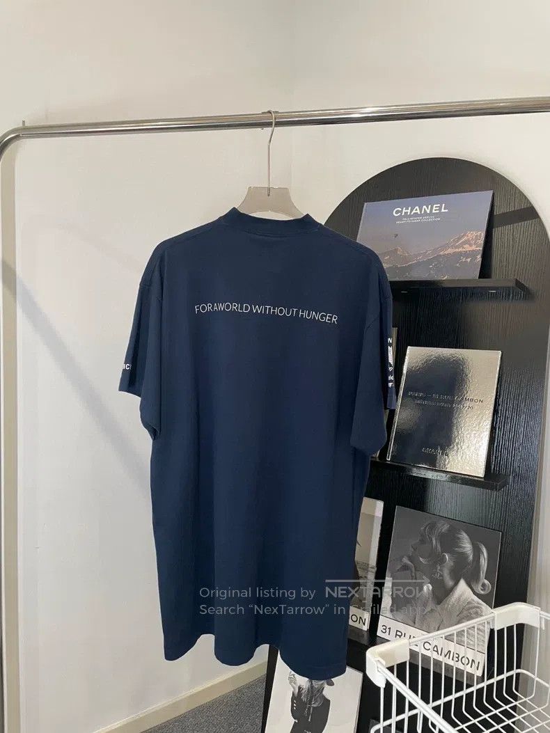 Balenciaga Balenciaga Navy blue round neck short sleeve T-shirt Size US S / EU 44-46 / 1 - 2 Thumbnail