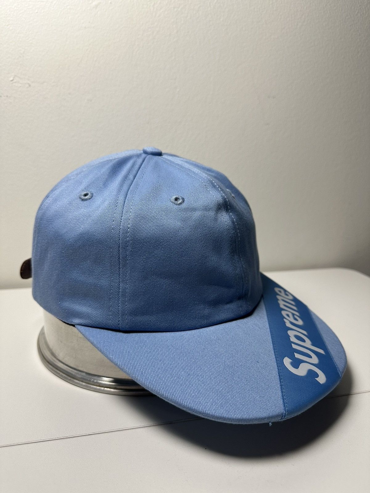 Supreme Supreme Visor Label 6-Panel Cap Hat Size ONE SIZE - 3 Thumbnail