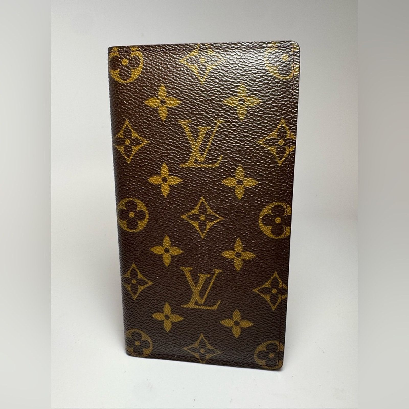 Louis Vuitton Louis Vuitton Monogram Porte Valeurs Cartes Wallet/Passport Size ONE SIZE - 1 Thumbnail