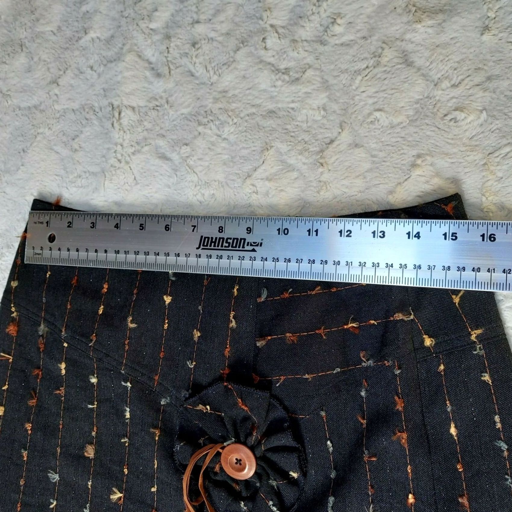 Vintage Beverly Skirt Womens A-Line Pleat Black Sz 42 Knee Length Denim Textured Vintage: No Size 28" / US 6 / IT 42 - 6 Thumbnail