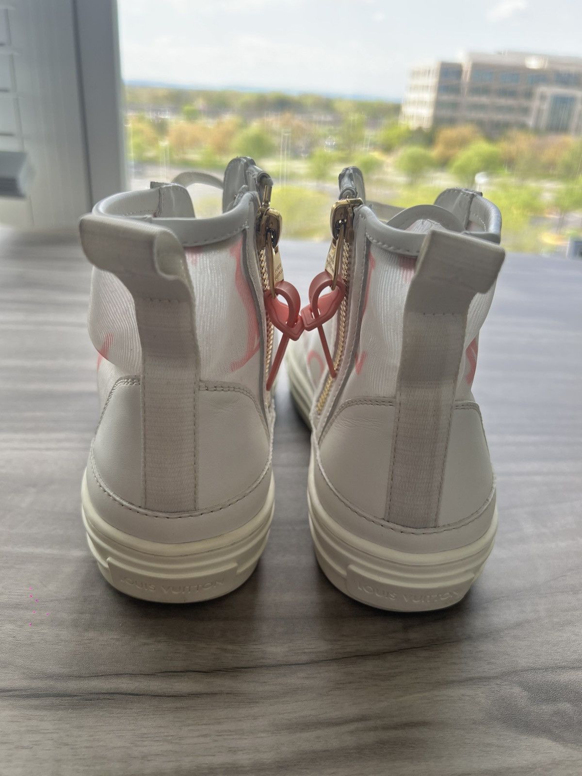 Louis Vuitton Louis Vuitton Stellar Monogram Size 6 (EU 36.5) Womens Size US 6 / IT 36 - 4 Thumbnail