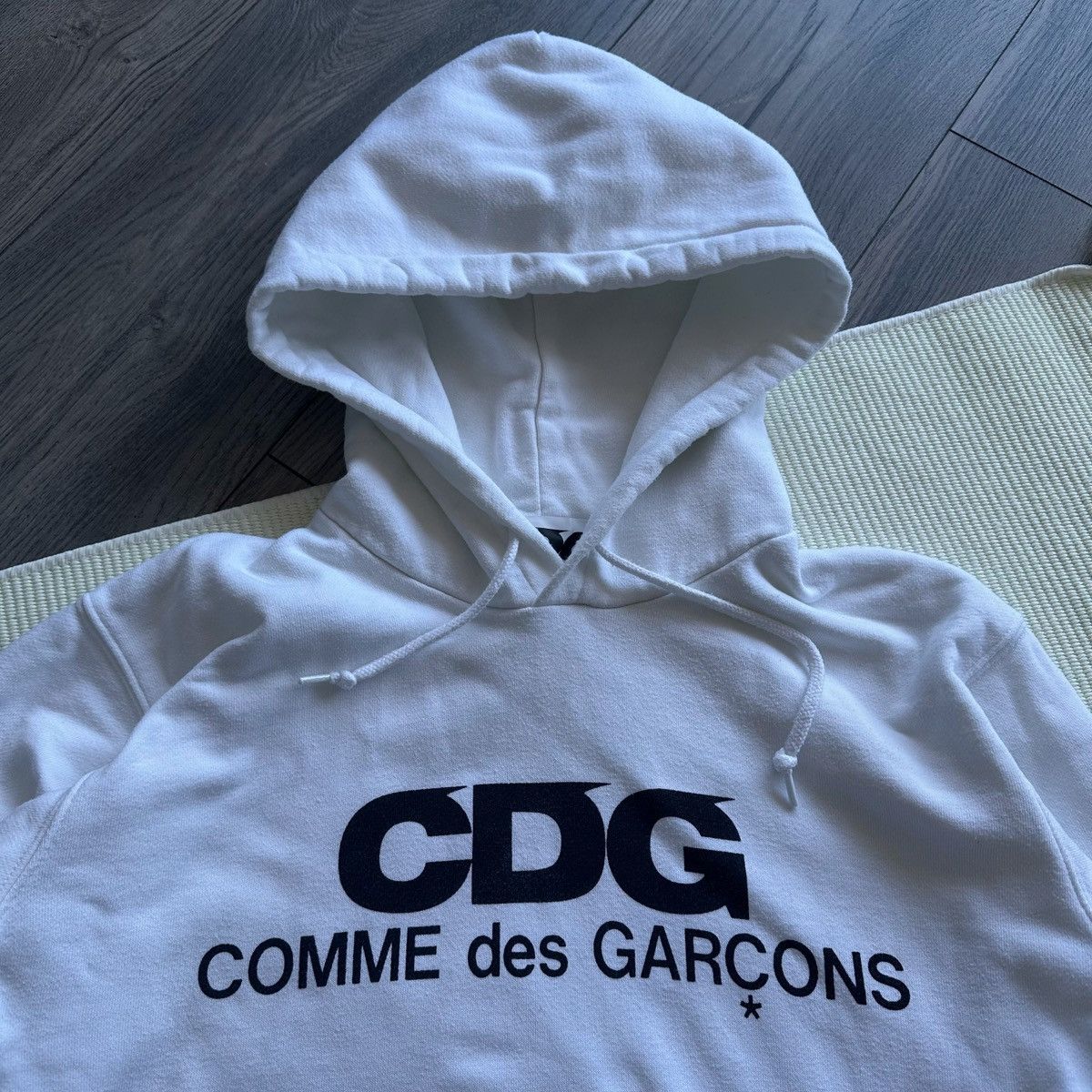 Comme des Garcons Comme des GARCONS CDG Logo Printed White Hoodie Size US S / EU 44-46 / 1 - 2 Thumbnail