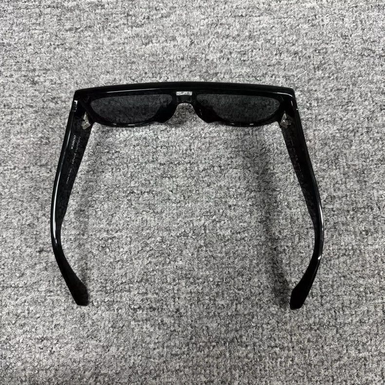 Louis Vuitton Louis Vuitton LV Selby Sunglasses-2507 Size ONE SIZE - 8 Thumbnail