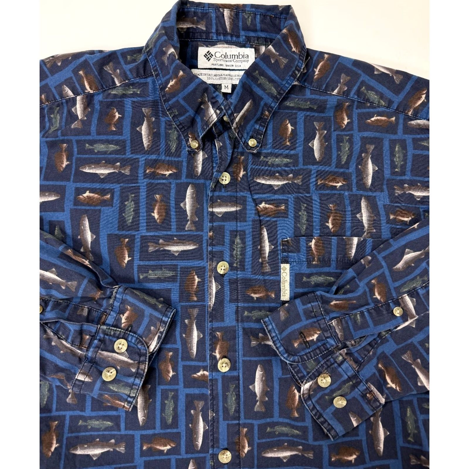 Vintage VINTAGE Columbia Shirt Men M Button-Up Geometric Fish Outdoor 90s Dad Blue Cotton Size US M / EU 48-50 / 2 - 2 Thumbnail