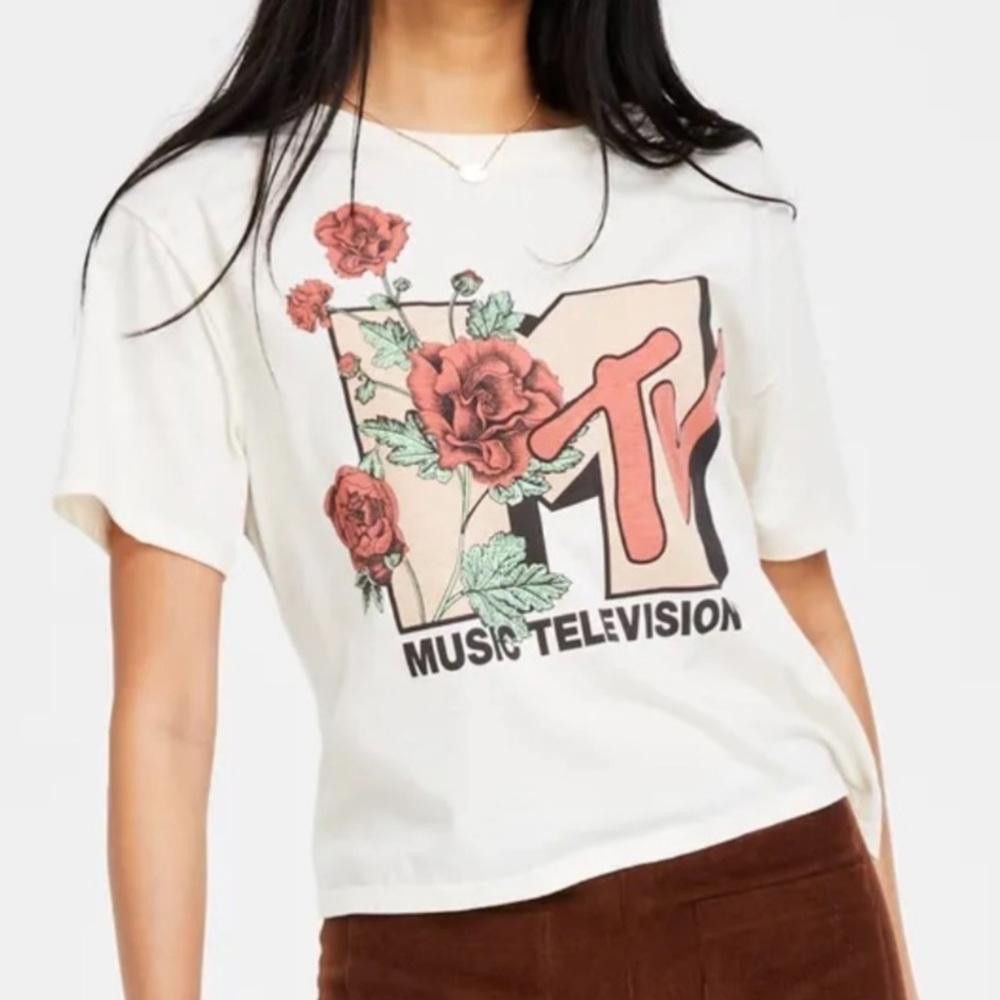 Mtv MTV l Graphic Boho Band Tee XS Size XS / US 0-2 / IT 36-38 - 8 Thumbnail