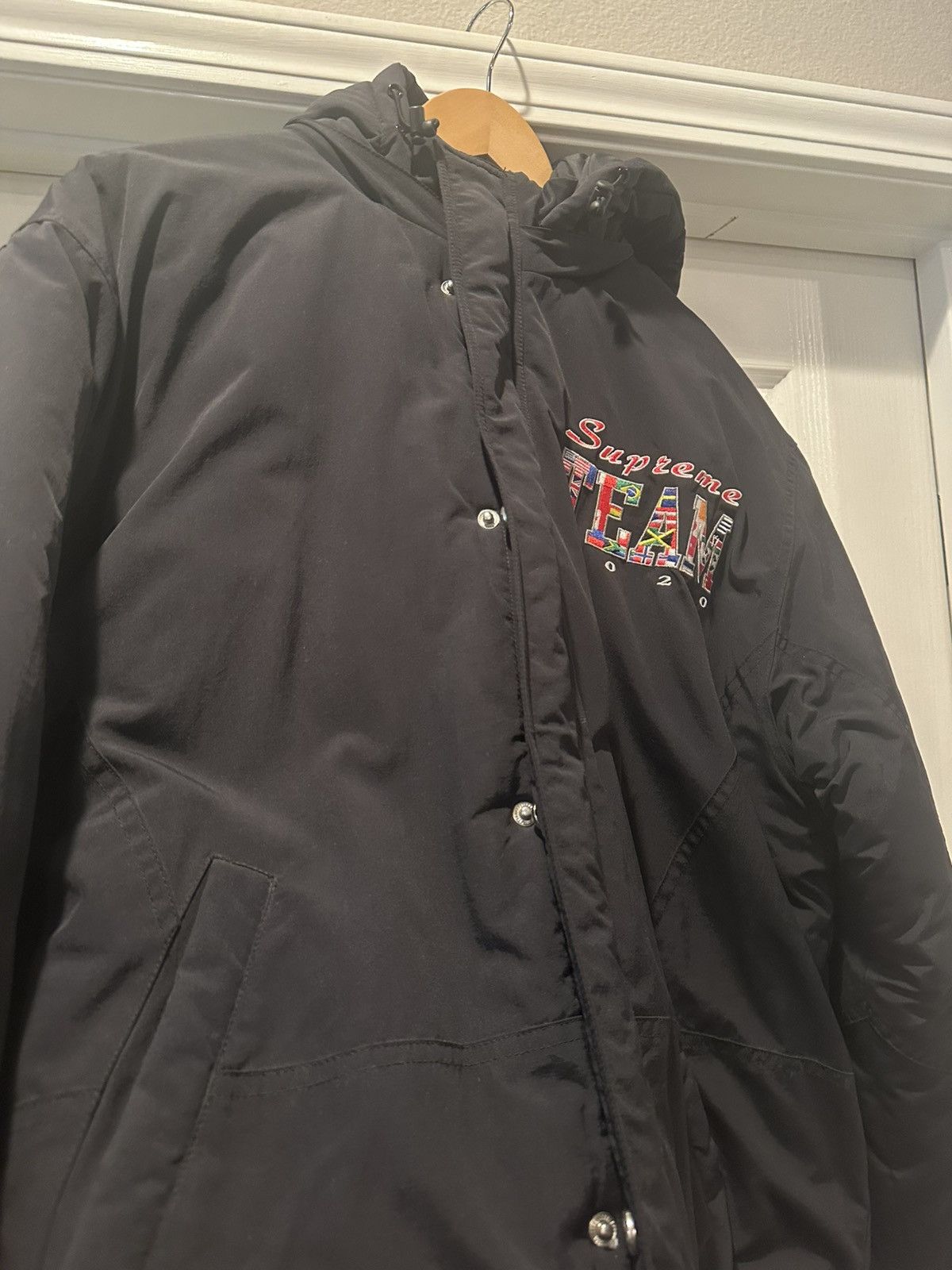 Supreme 2020 Supreme Team Hooded Puffy Jacket Size US L / EU 52-54 / 3 - 4 Thumbnail