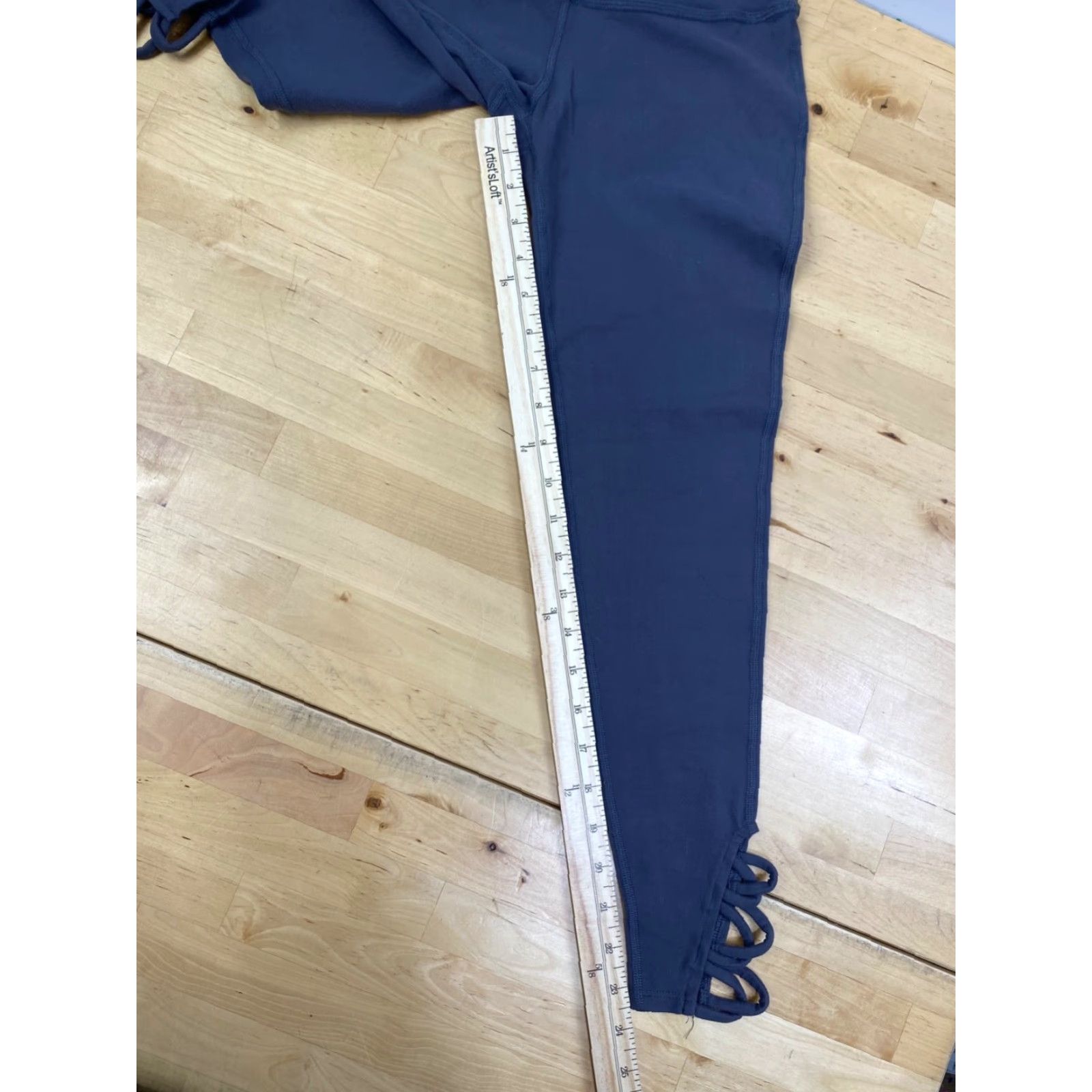 Beyond Yoga Beyond Yoga Spacedye Capri Leggings Womens S Gray Casual Activewear Size 28" / US 6 / IT 42 - 6 Thumbnail