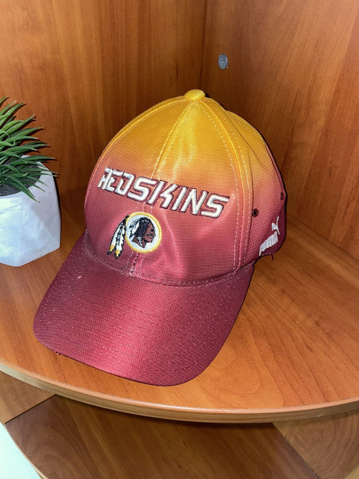 NFL × Puma × Vintage Puma Redskins NFL vintage y2k cap 90s Size ONE SIZE - 1 Thumbnail