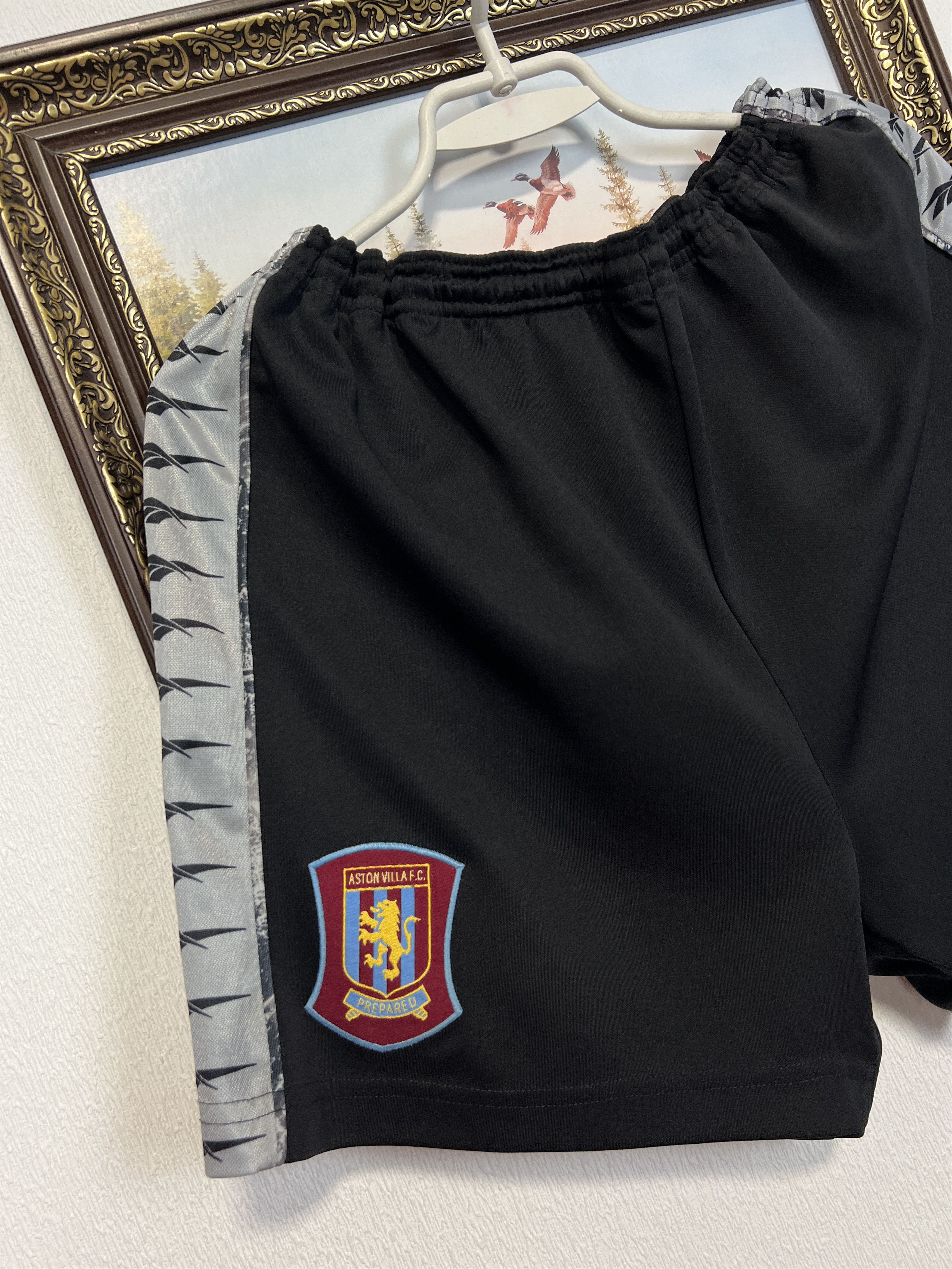 Reebok Vintage 90's Reebok Aston Villa Football Shorts Soccer Rare Size US 32 / EU 48 - 3 Thumbnail
