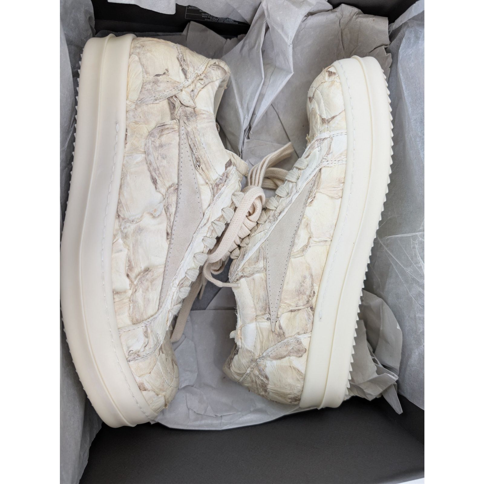 Rick Owens o1rshd1 Leather Vintage Sneakers in Natural / Milk / Milk Size US 7 / EU 40 - 19 Thumbnail