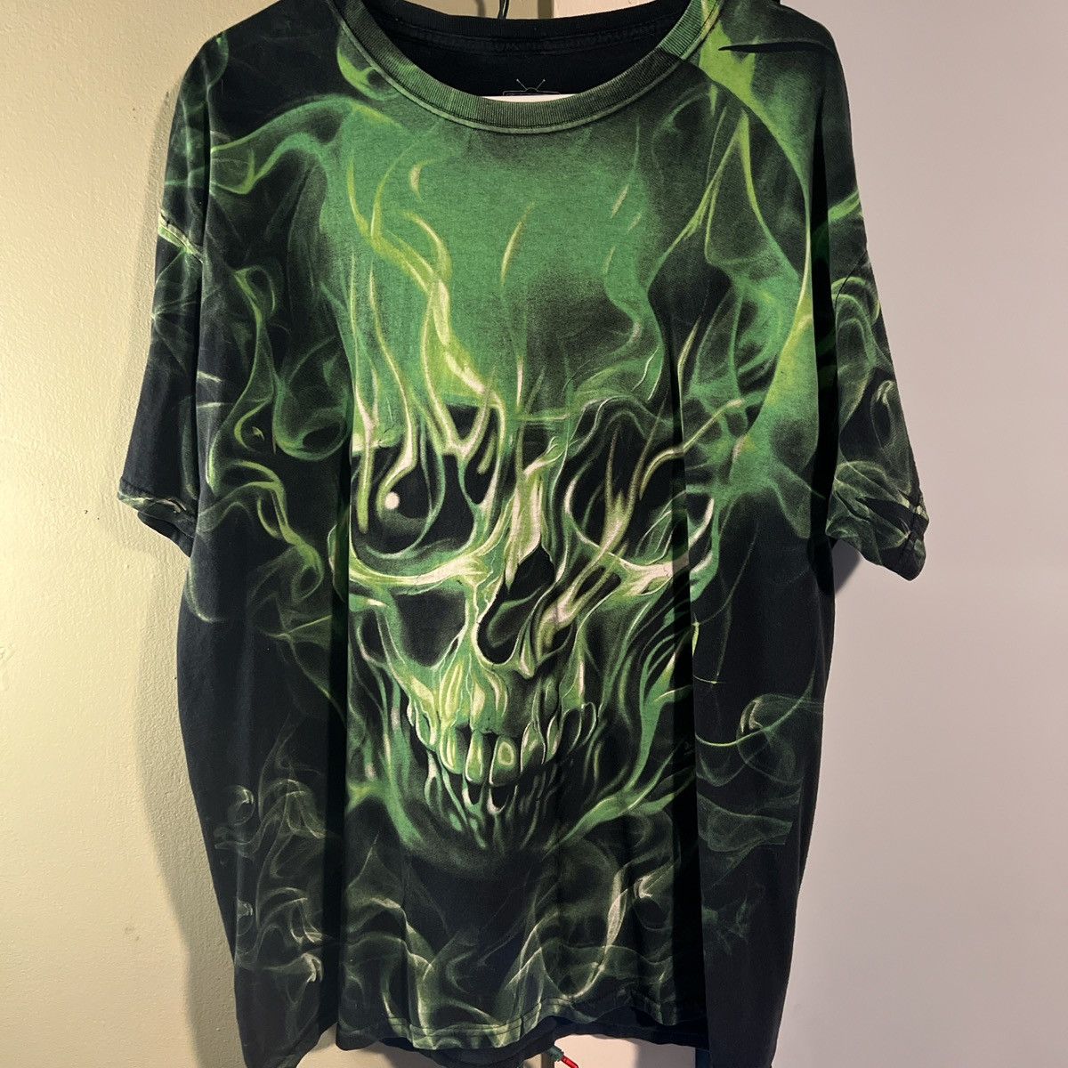Other Vintage Green Skull Graphic Tee Size US XL / EU 56 / 4 - 1 Thumbnail