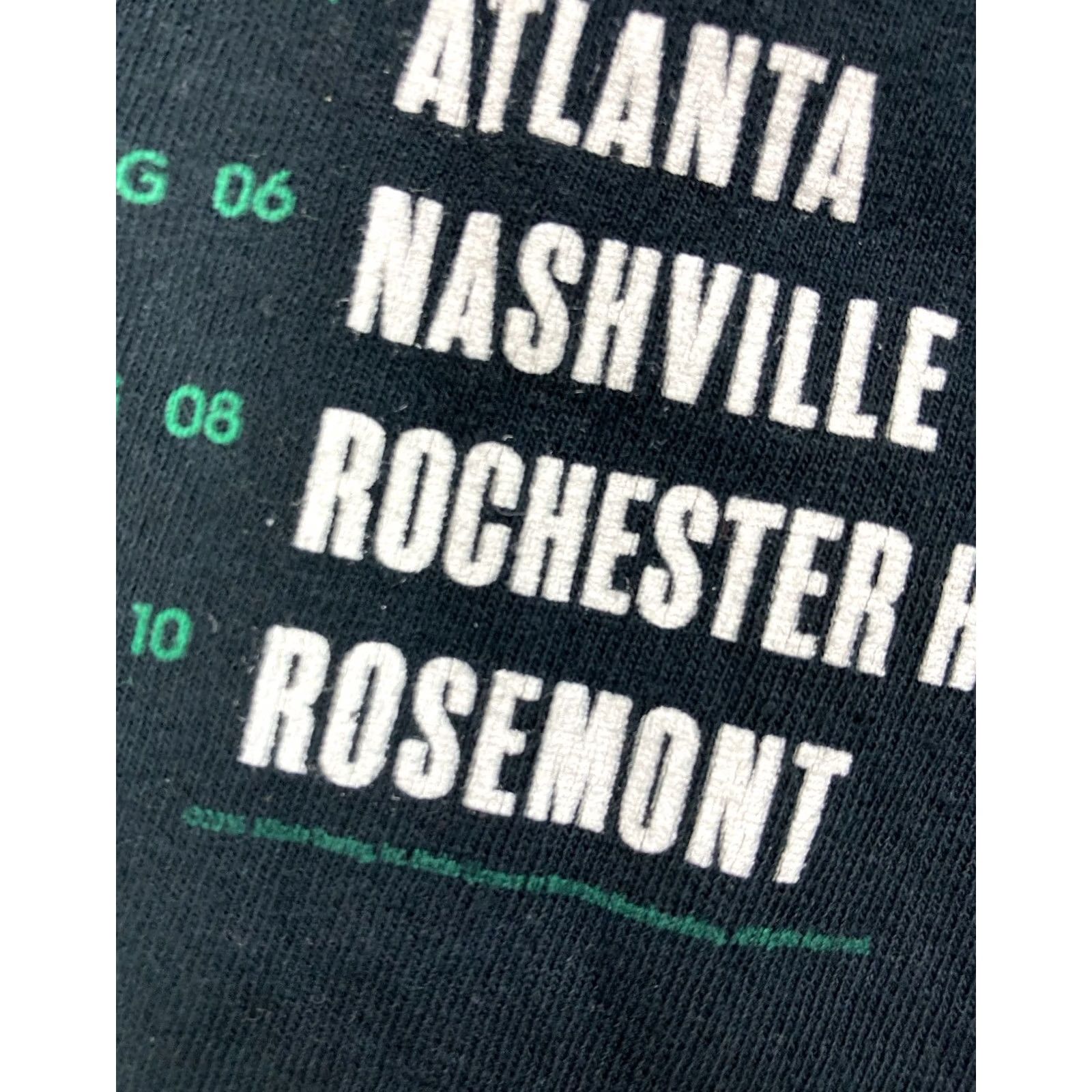 Gildan VINTAGE Meghan Trainor Untouchable Tour 2016 Crop Graphic T-shirt Women Small Music Shirt Adult XS/Size? Size S / US 4 / IT 40 - 5 Thumbnail