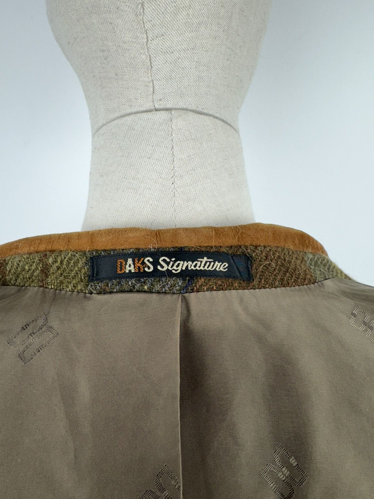 DAKS × Vintage Women’s Vintage DAKS London Wool/Alpaca Coat size GB 14 Size L / US 10 / IT 46 - 8 Thumbnail