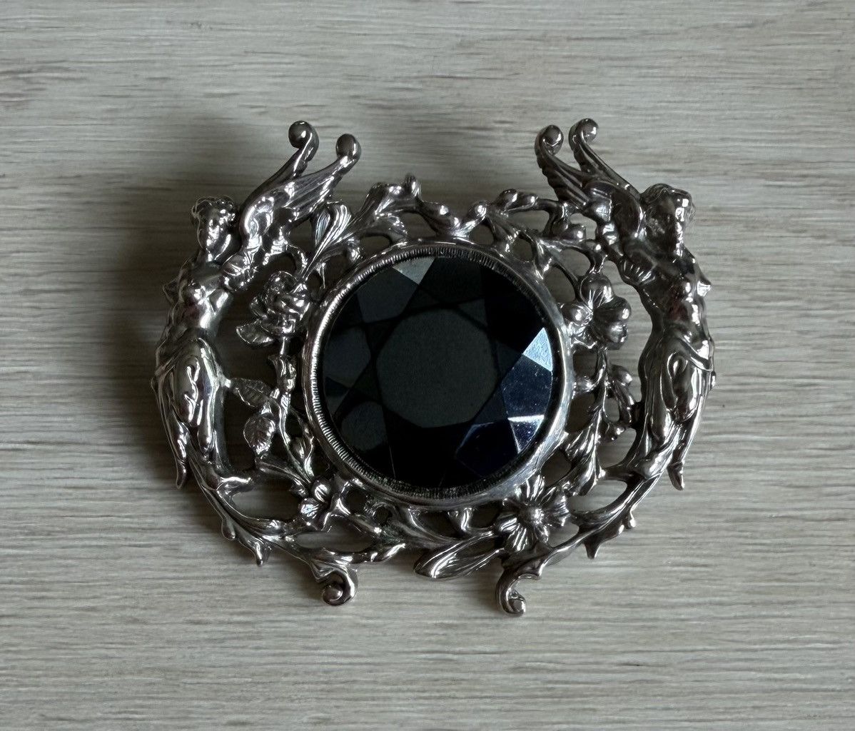 Vintage Beautiful Vintage Silvertone Black Glass Fairy Pixie Size ONE SIZE - 1 Thumbnail