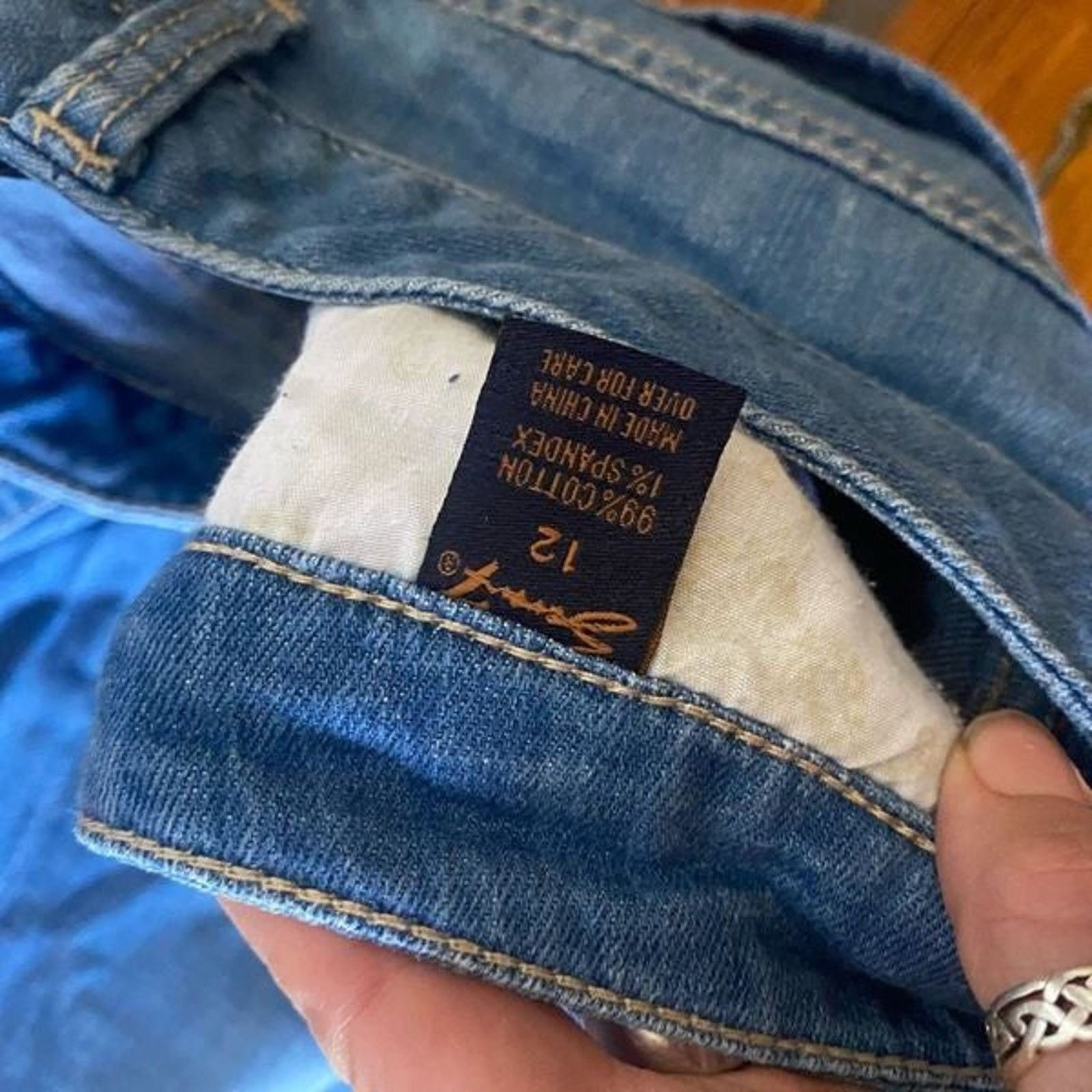 7 For All Mankind 7 for All Mankind Flare Blue Jeans Size 12, MSRP $228 Size 34" / US 12 / IT 48 - 5 Thumbnail
