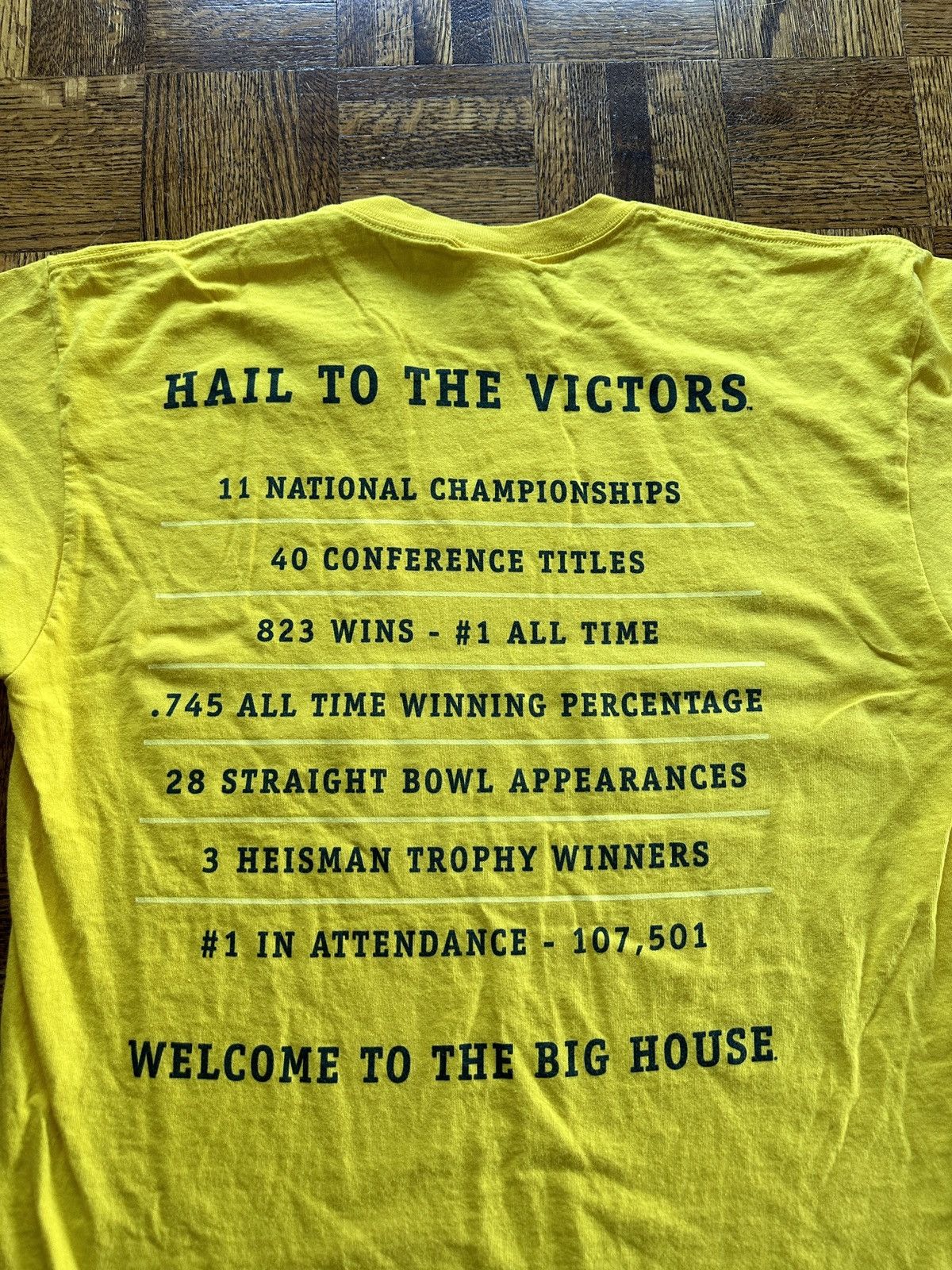 Sports Specialties 2003 University of Michigan Football Graphic Tee Size US XL / EU 56 / 4 - 7 Thumbnail