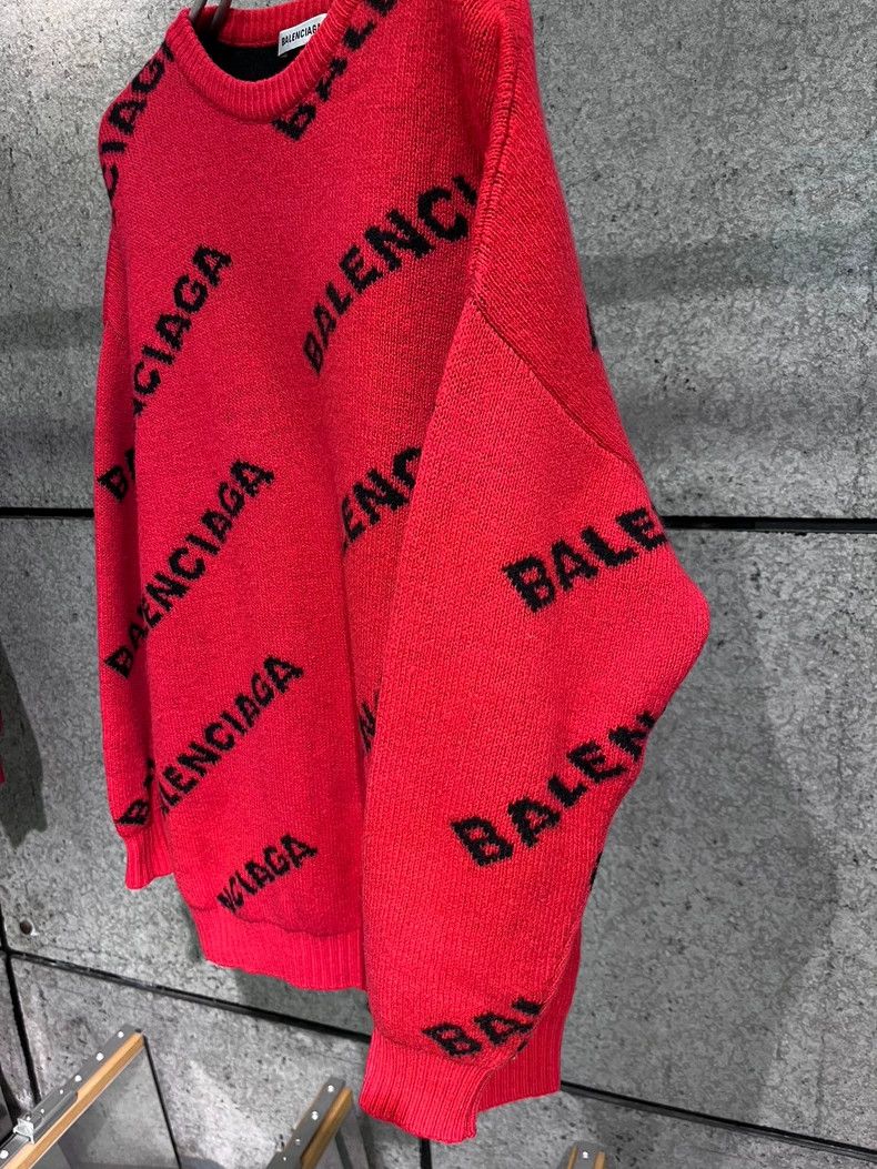 Balenciaga Balenciaga Red letter sweater Size US XS / EU 42 / 0 - 2 Thumbnail