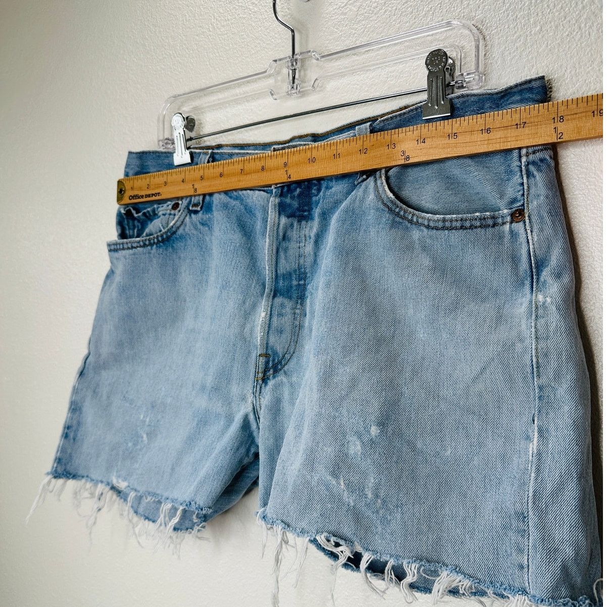 Levi's Levis 501 Light Blue Wash Button Fly Refurbished Shorts 36 Size 36" / US 14 / IT 50 - 13 Thumbnail