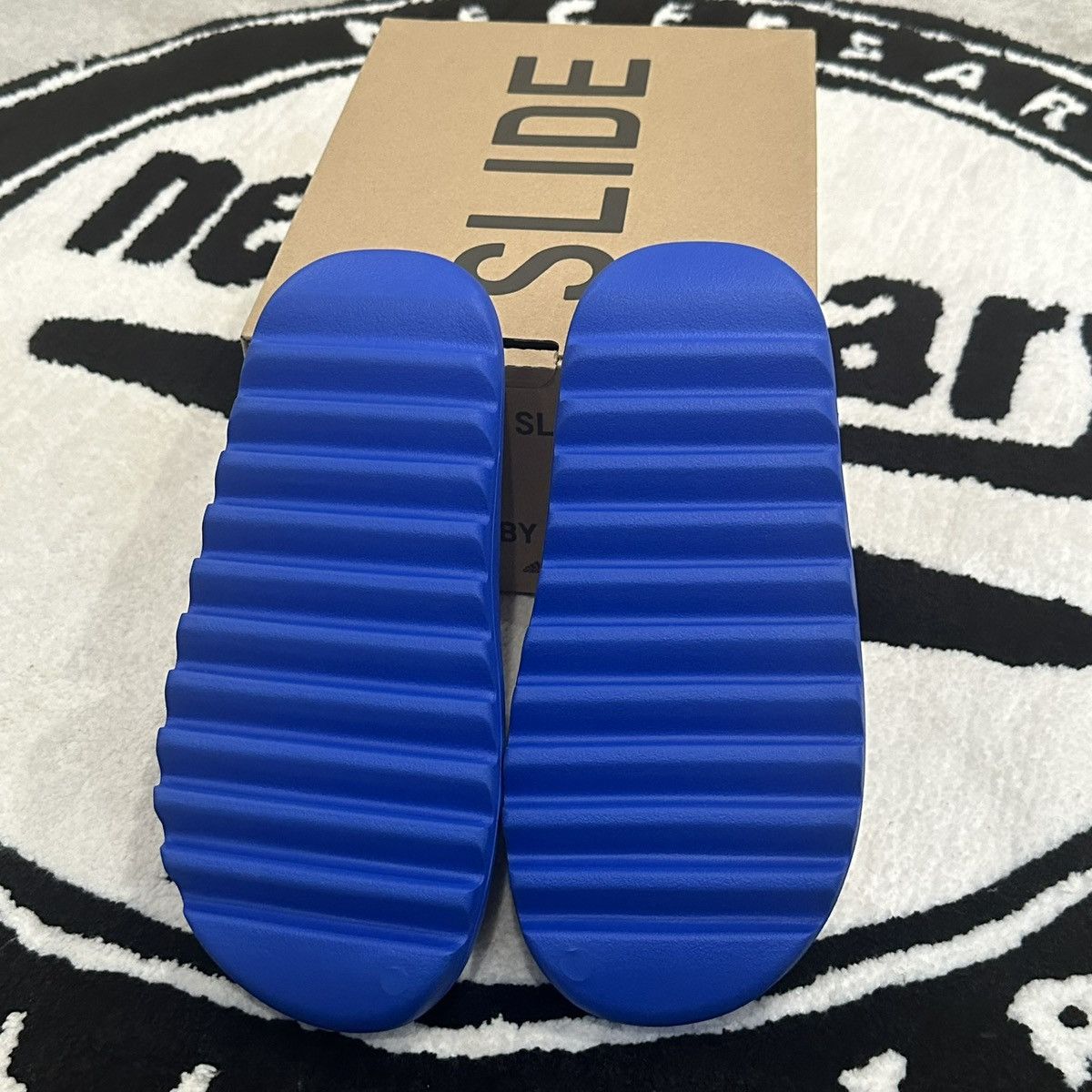 Adidas × Kanye West Adidas Yeezy Slide Azure 💙 Size US 10 / EU 43 - 4 Thumbnail
