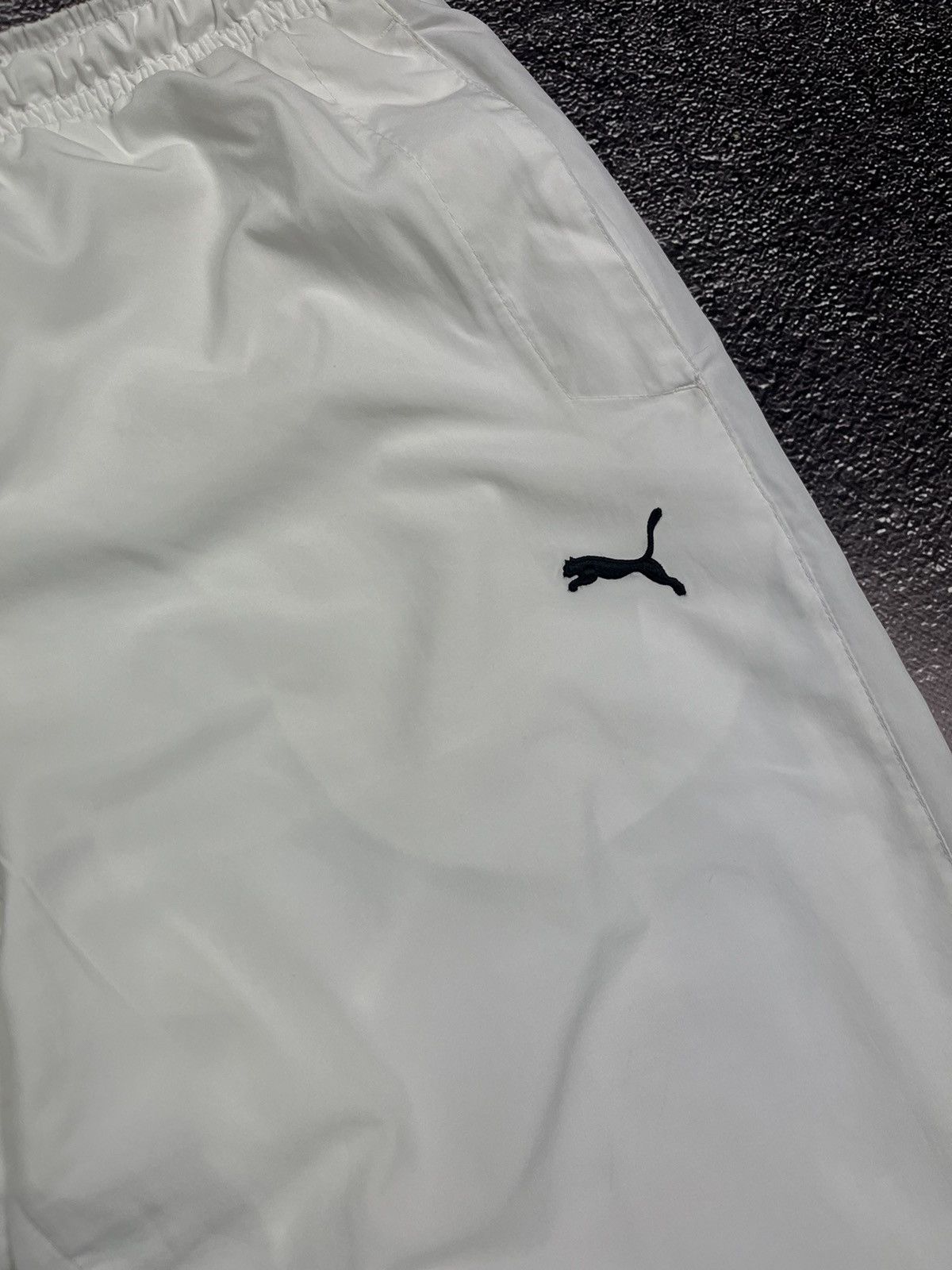 Puma Track Pants Puma Vintage Y2k Style Nylon Pants Mini Logo Size US 32 / EU 48 - 6 Thumbnail