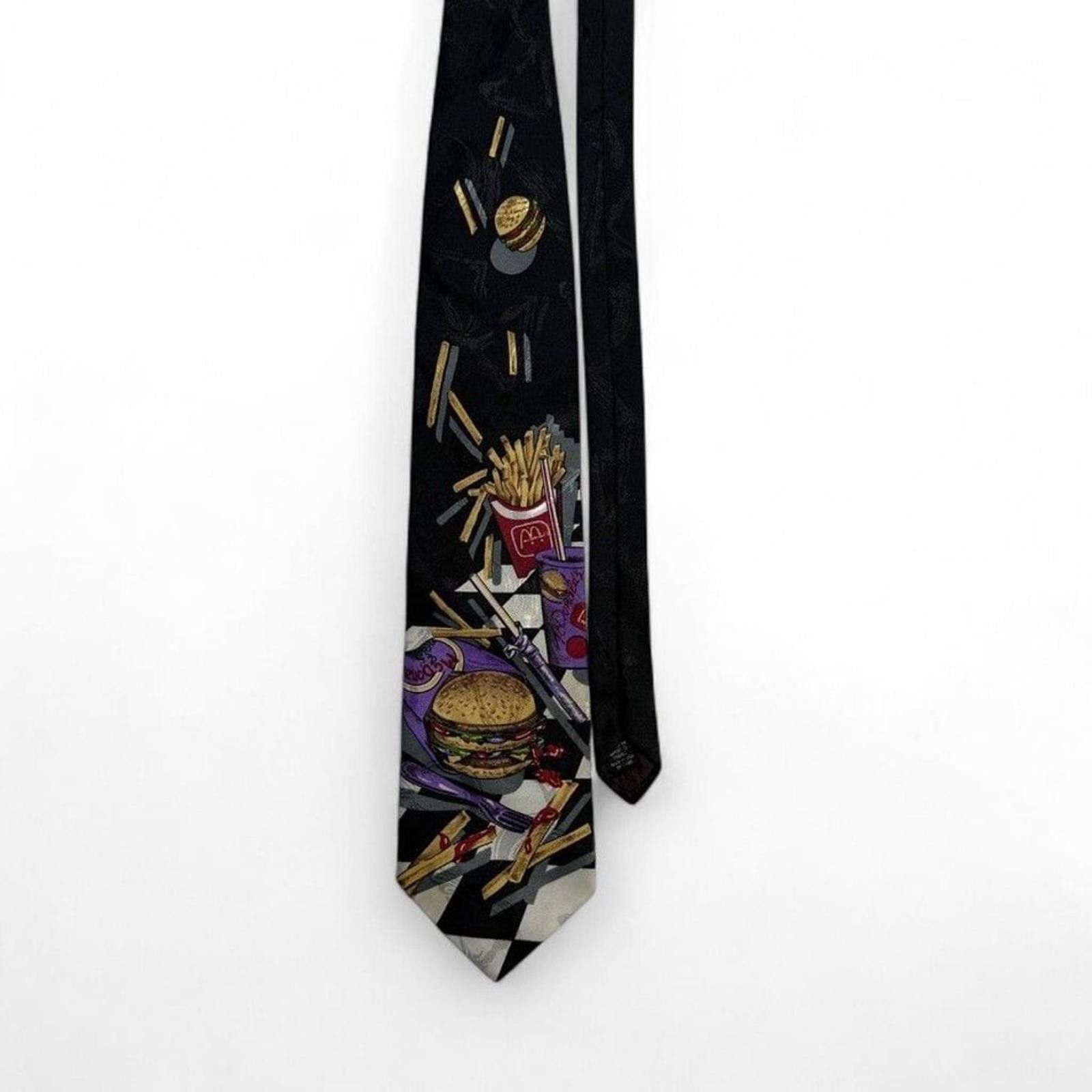 Designer Vintage 1994 MCDONALD'S Men's Necktie, Big Mac & Fries Size ONE SIZE - 2 Thumbnail