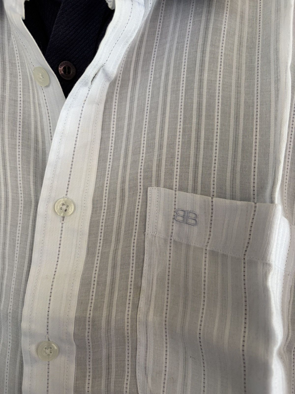 Balenciaga Balenciaga double layered vintage shirt button Size US L / EU 52-54 / 3 - 3 Thumbnail