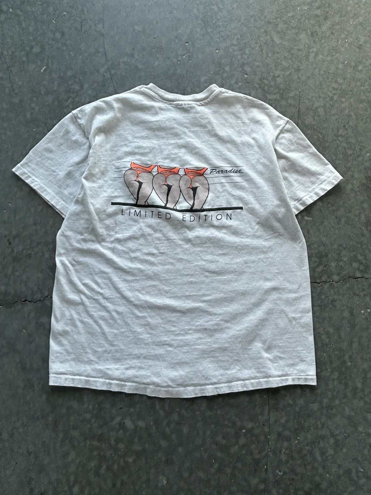 Hanes Vintage 80s Wittco Paradise Pin Up Girl Tee Size US L / EU 52-54 / 3 - 1 Thumbnail