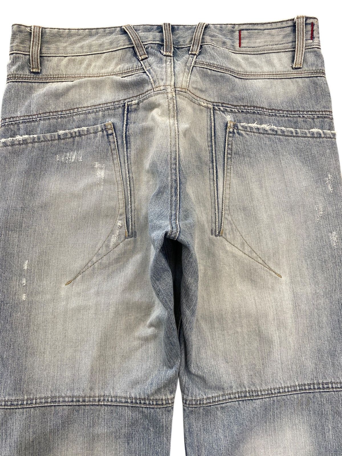 Japanese Brand Japanese Brand Light Wash Distressed Style Wide Leg Cut Size US 34 / EU 50 - 4 Thumbnail