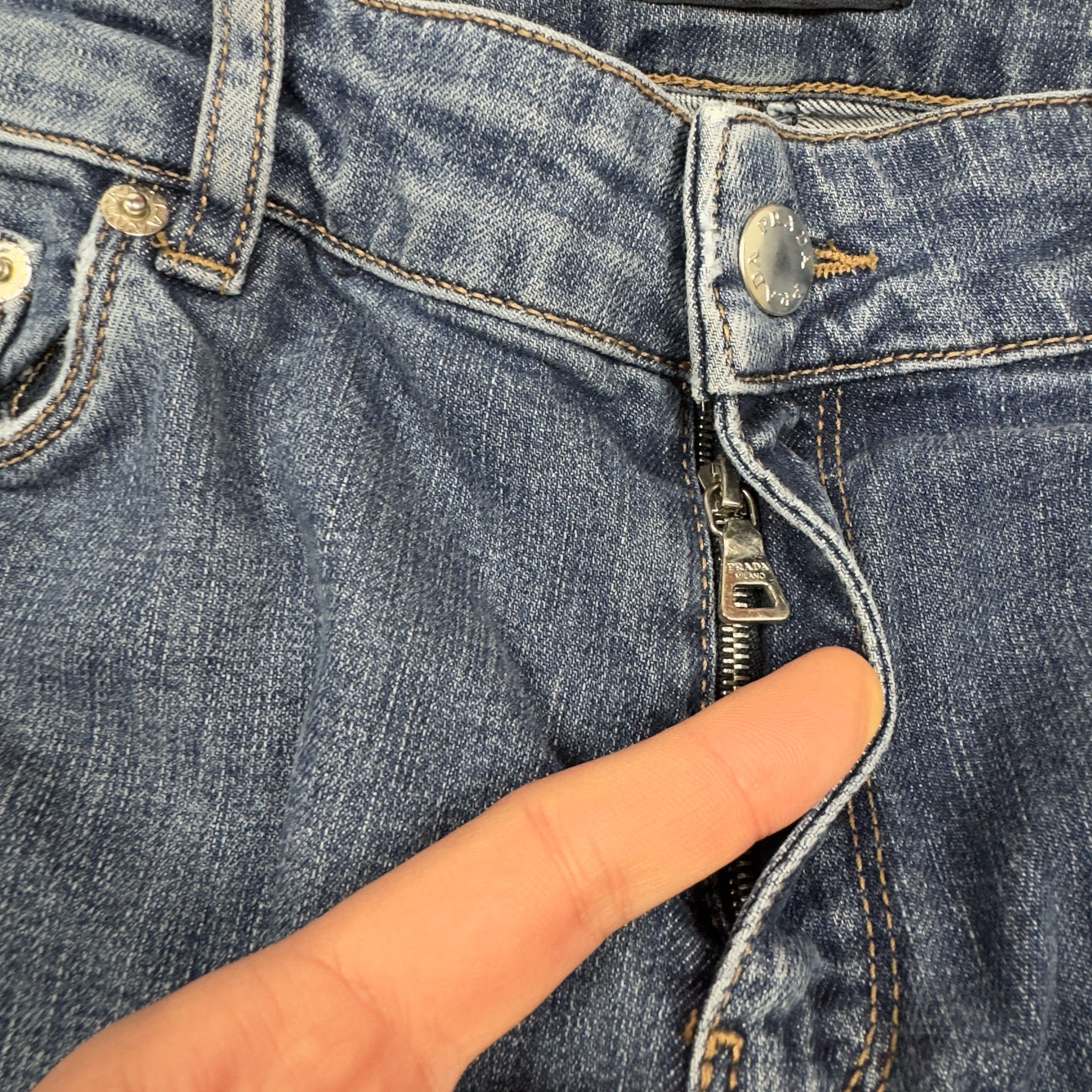 Prada Prada Contour Fit Blue Zip Fly Straight Leg Denim Jeans Size 30" / US 8 / IT 44 - 3 Thumbnail