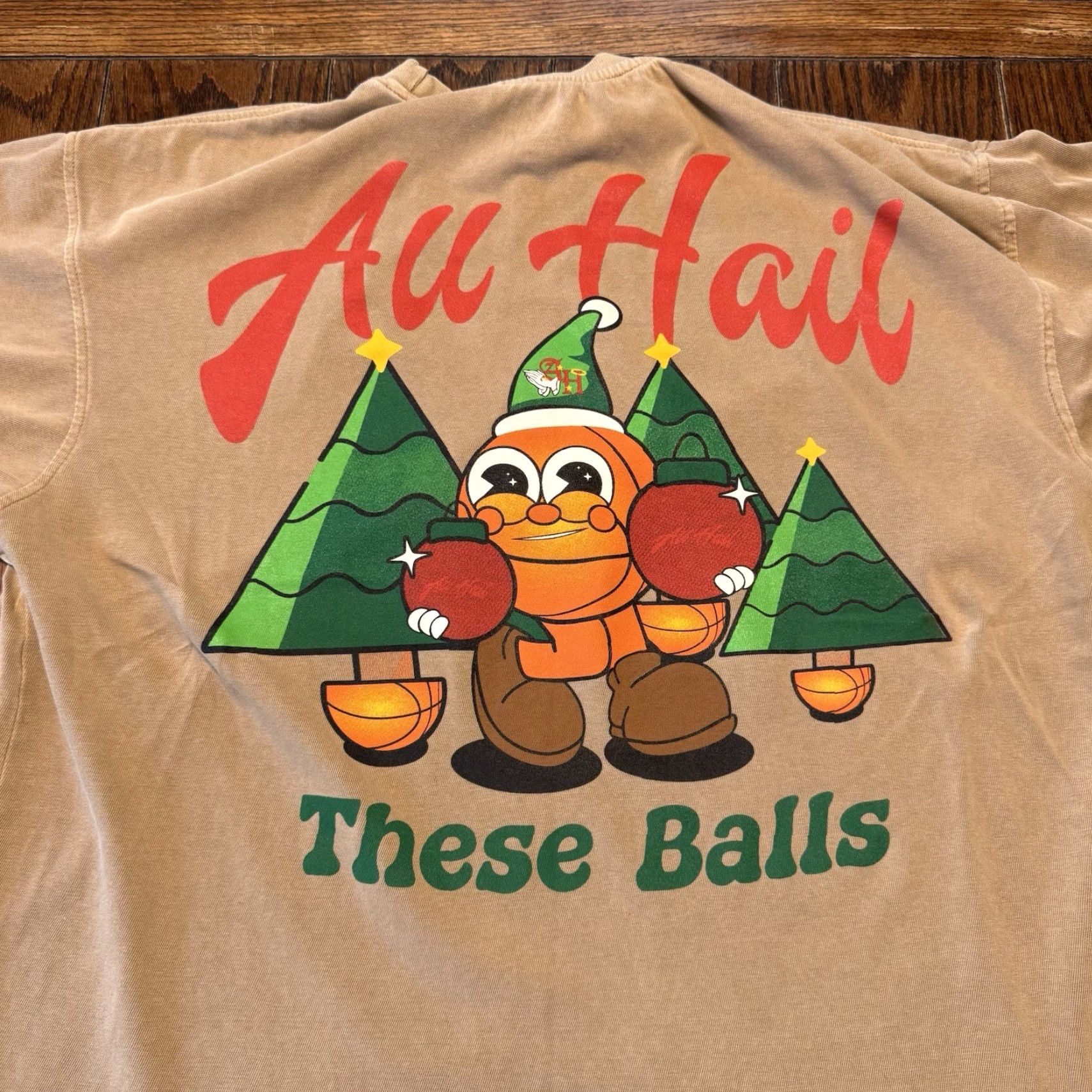 Vintage All Hail These Balls Christmas T Shirt XL Regular Men Short Sleeve Graphic Print Christmas Theme Red Green Beige Cotton Crew Neck Rock 2020-2029 Size US XL / EU 56 / 4 - 3 Thumbnail