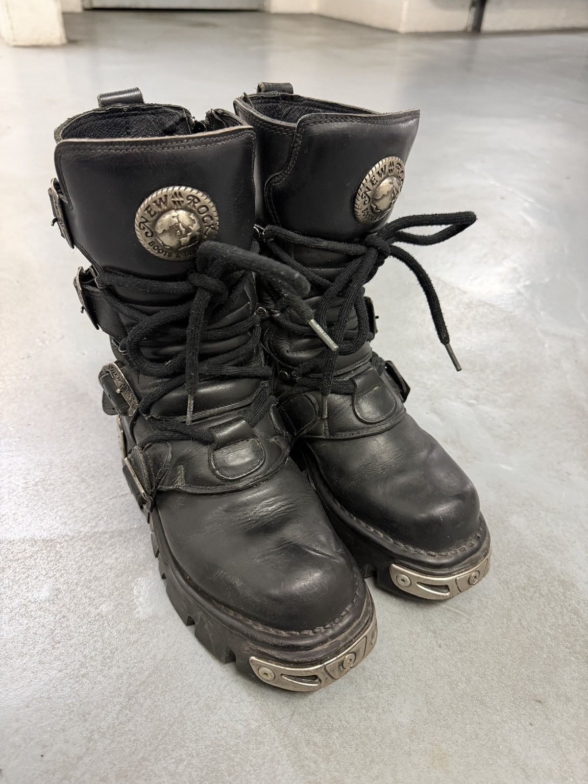 New Rock Vintage Buckle Platform Biker Leather Boots in Black, Women's (Size 7) — image 6 of 6
