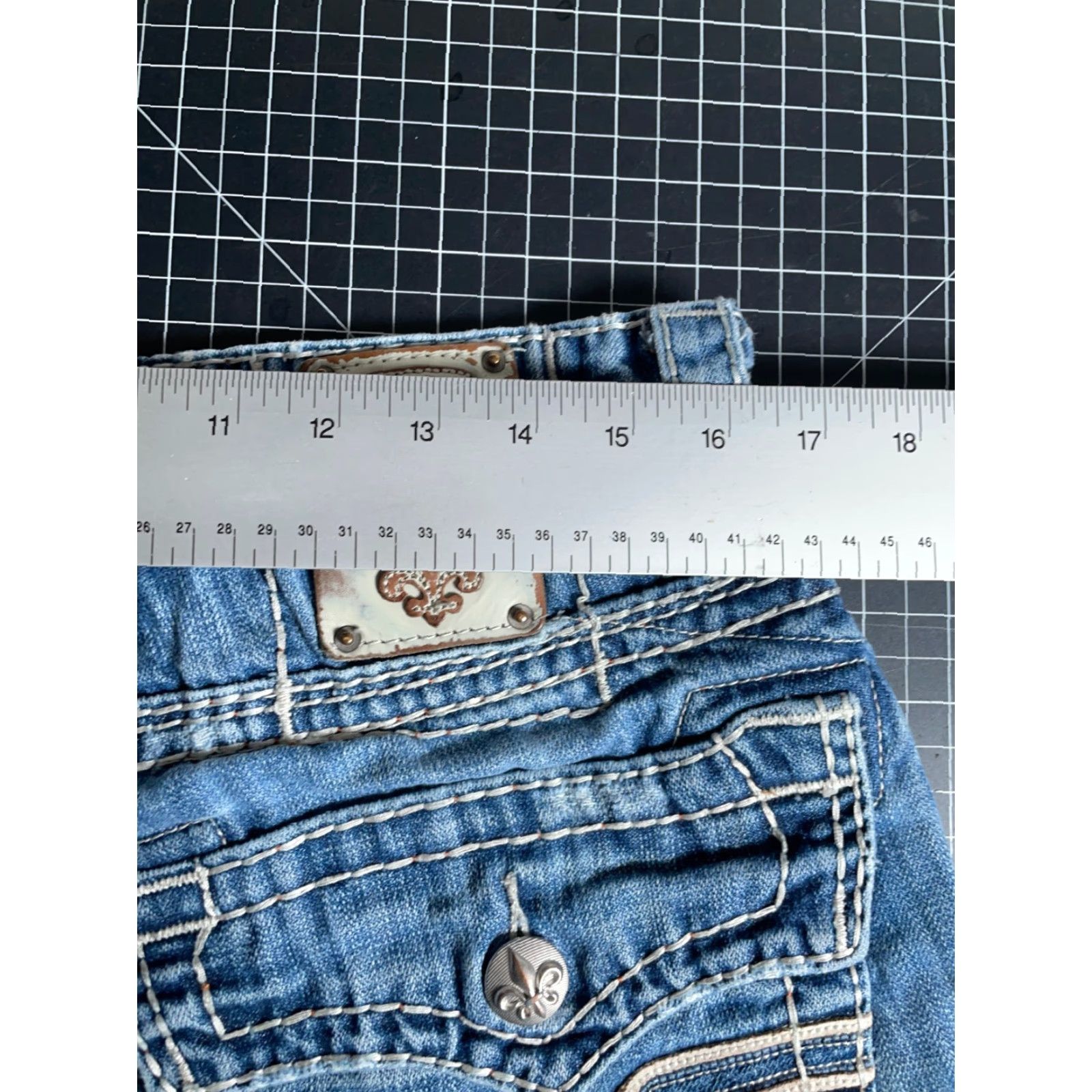 Vintage Rock Revival Jeans Straight 32x28 Men's Blue Distressed Studded 90s Rock Denim Denim Shirt? Size US 32 / EU 48 - 6 Thumbnail