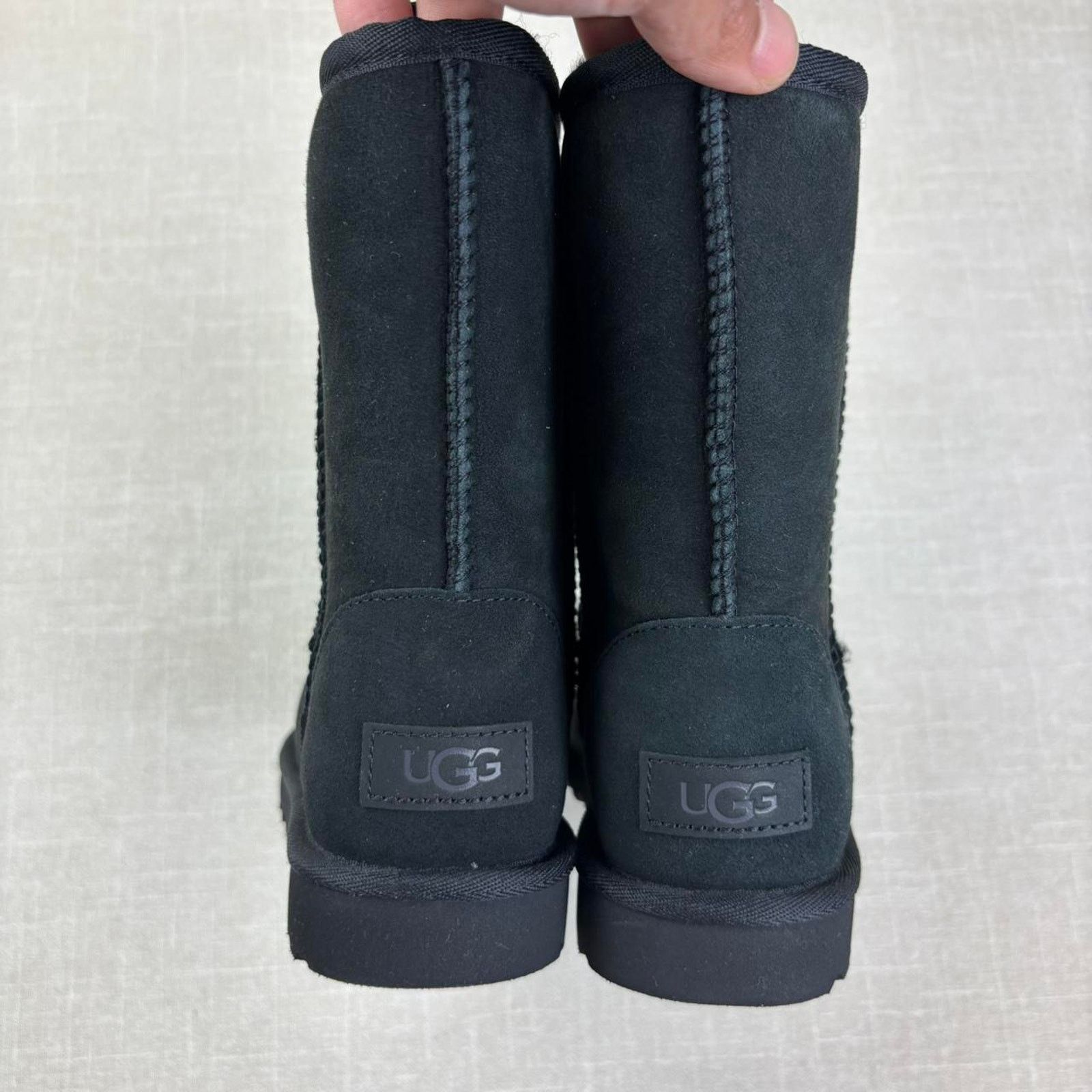 Ugg 🏴‍☠️ 2022 UGG Classic Short II Boot “Black” 5W Size US 9 / IT 39 - 6 Thumbnail
