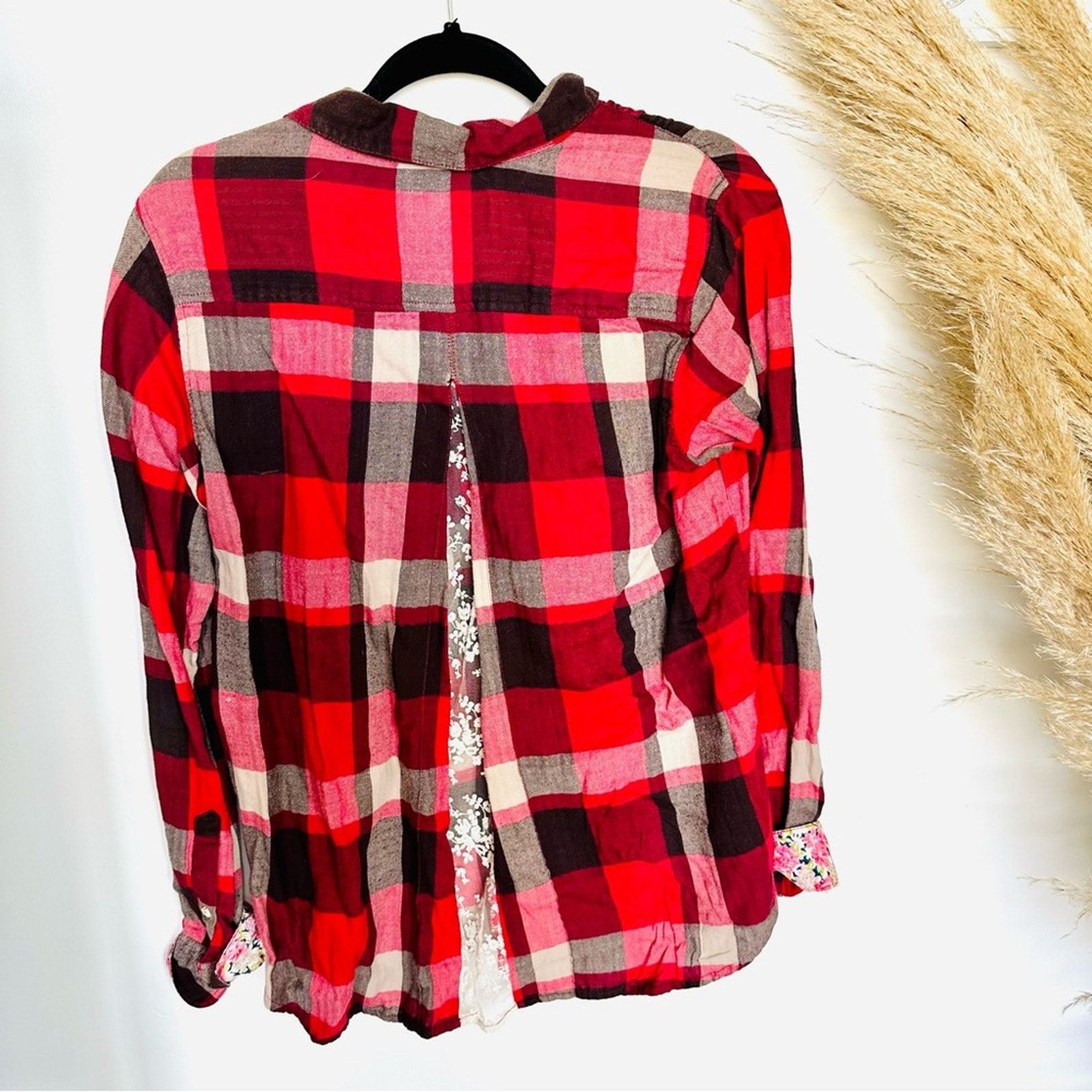 Anthropologie ANTHROPOLOGIE Red Black Plaid Lace Button Shirt Blouse Top Size M / US 6-8 / IT 42-44 - 9 Thumbnail