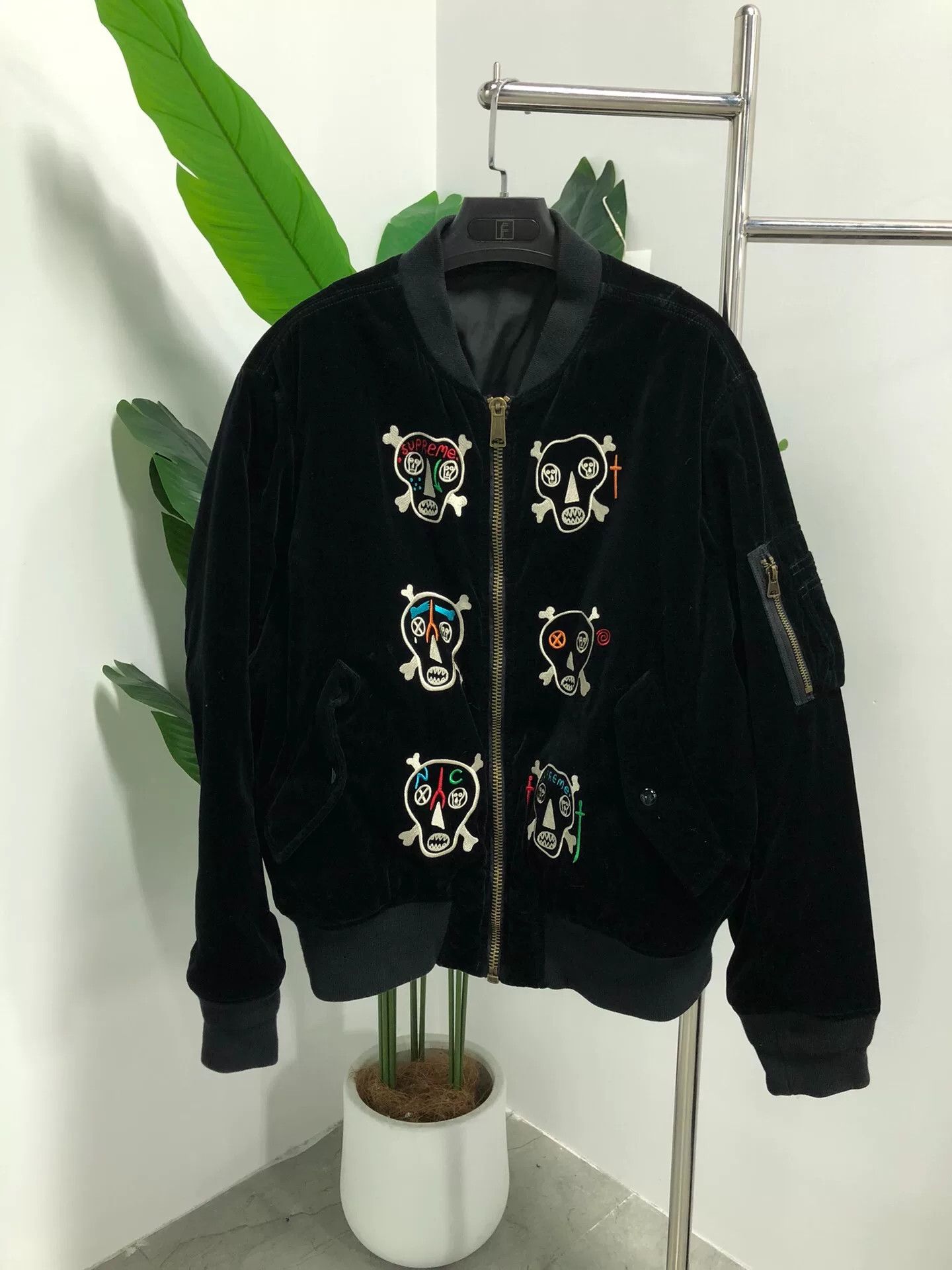 Supreme supreme skull embroidered long sleeve shirt Size US L / EU 52-54 / 3 - 1 Thumbnail